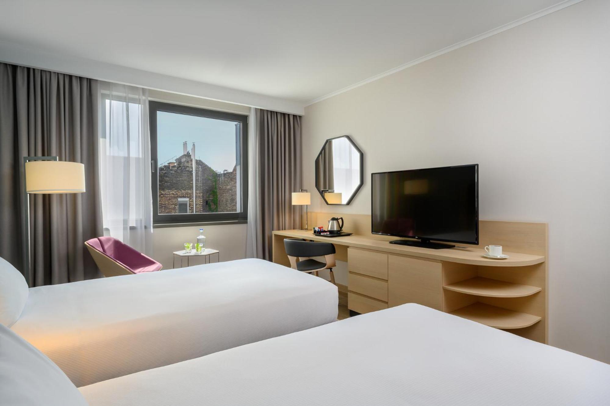 Twin Guest Room