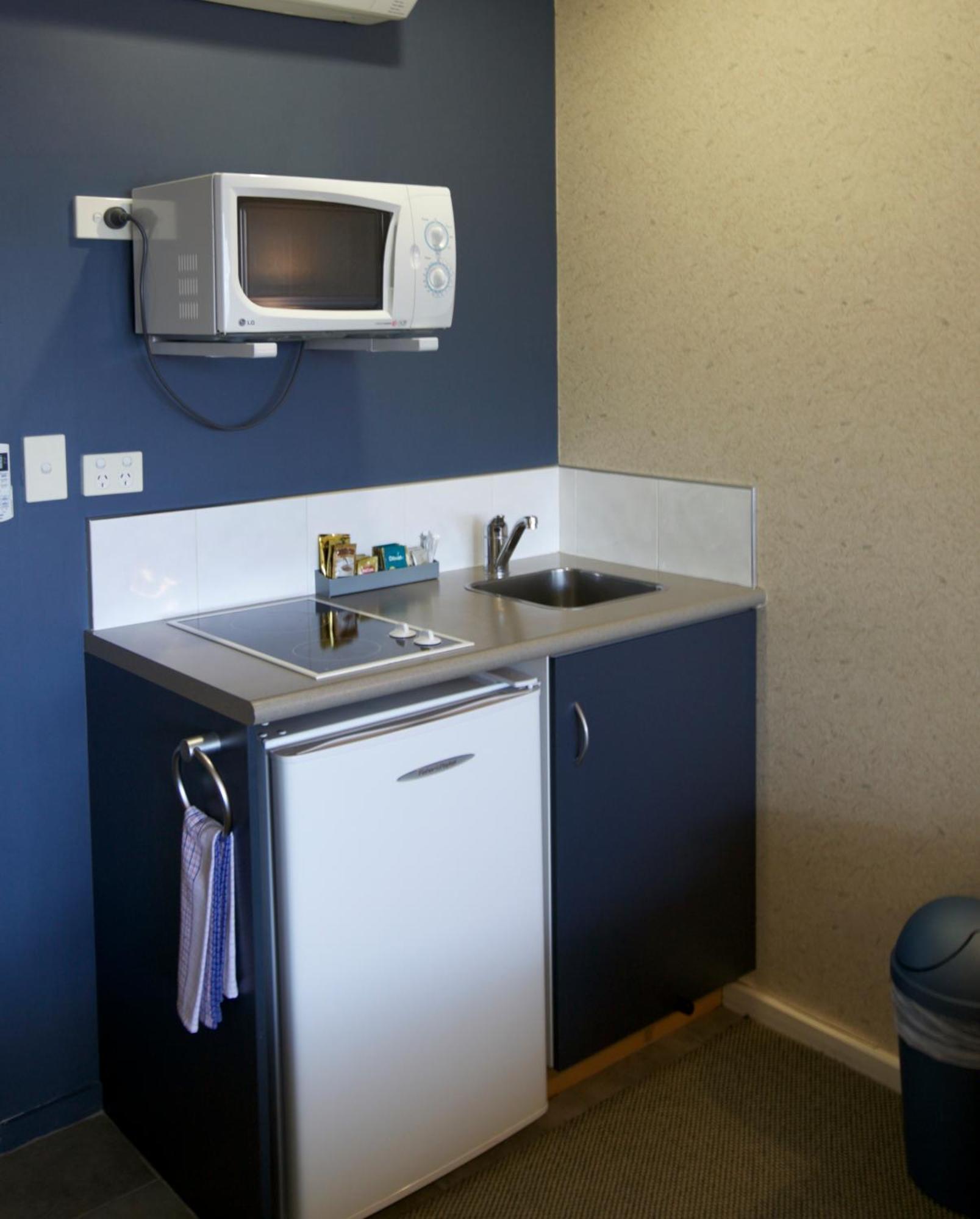 Studio with Spa Bath