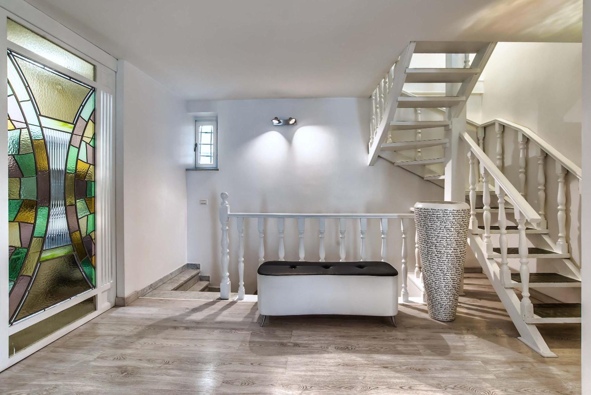 One-Bedroom Apartment Split Level