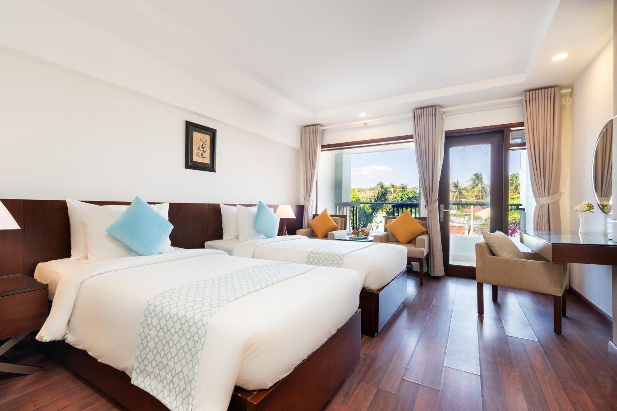 Superior Twin Room City View