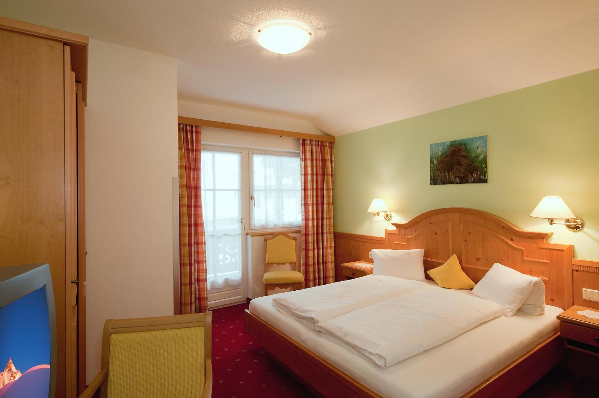 Double Room,1770487061:JPEG