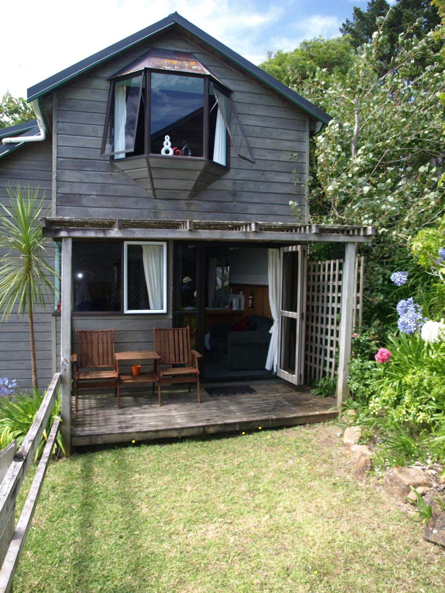 Manuka Chalet