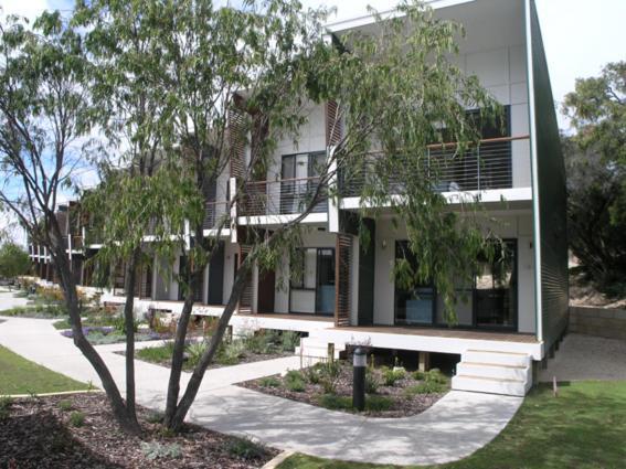Two-Bedroom Townhouse Two Bathrooms