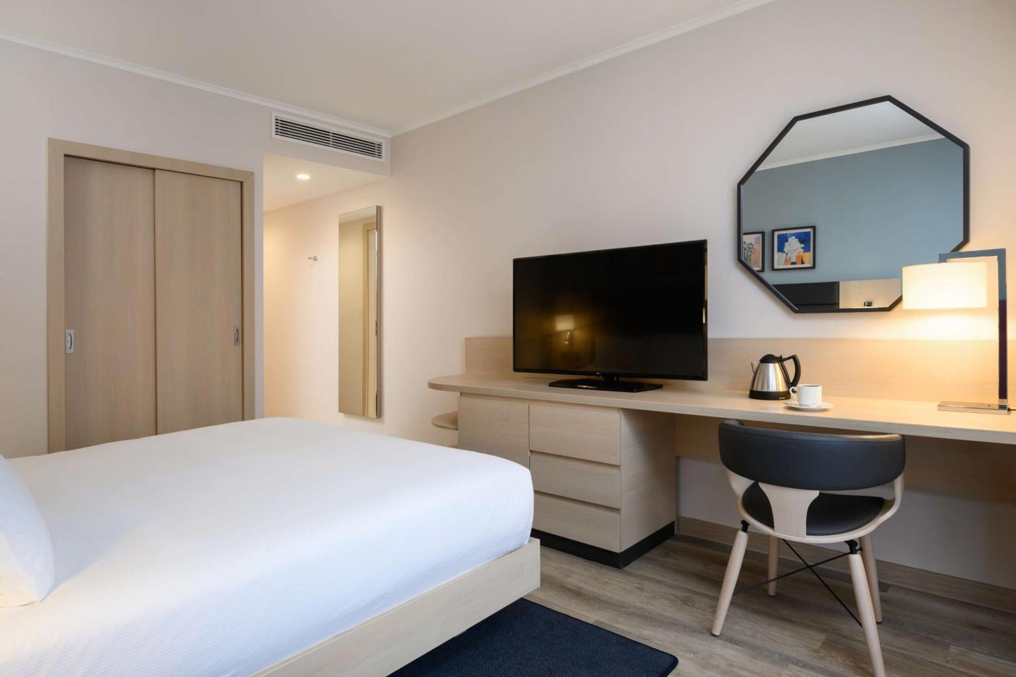 King Guest Room