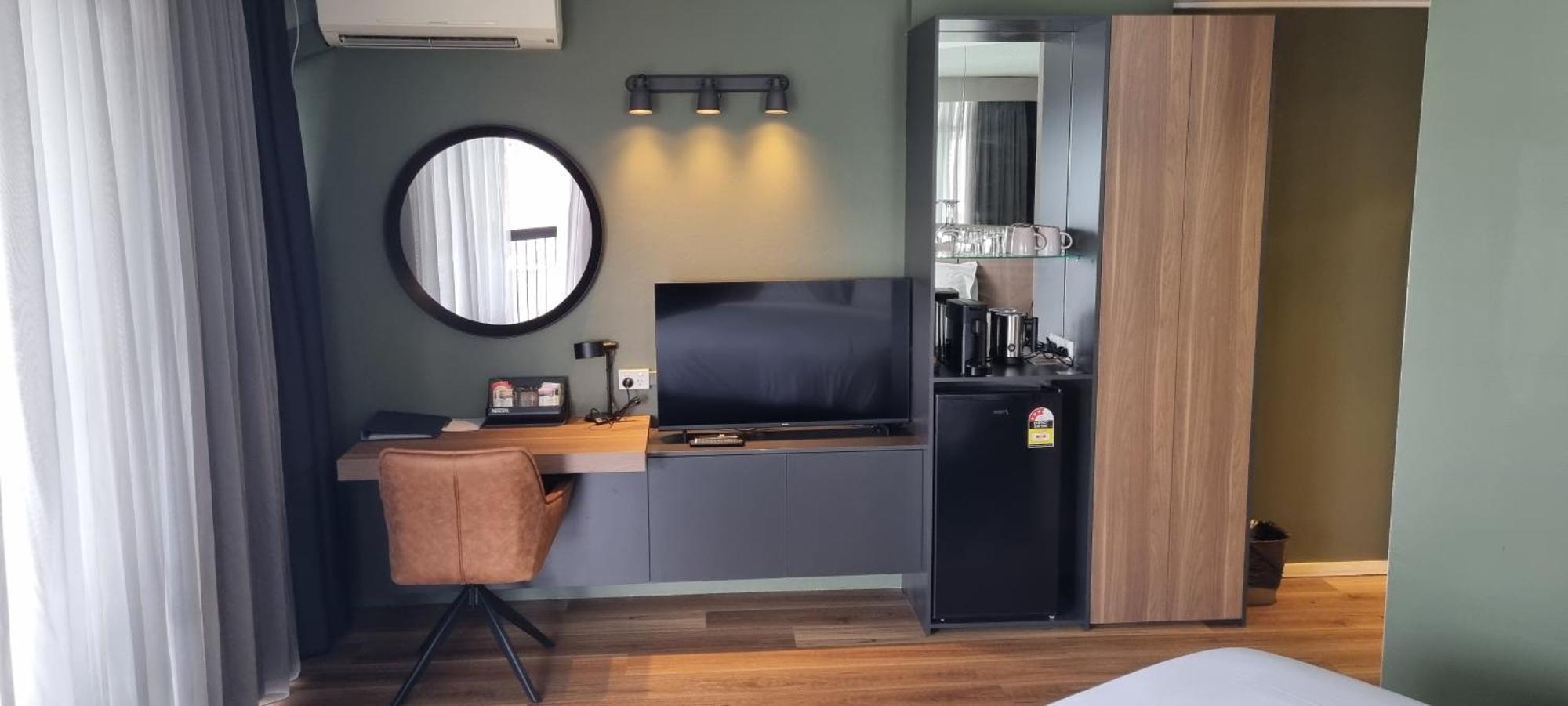 Standard King Room