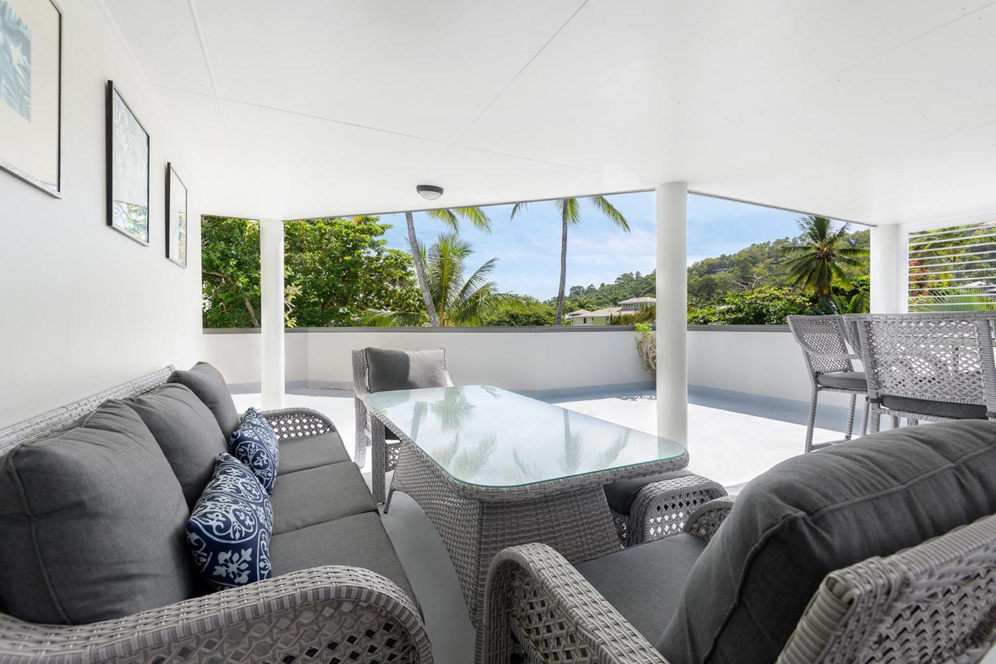 Superior One-Bedroom Apartment