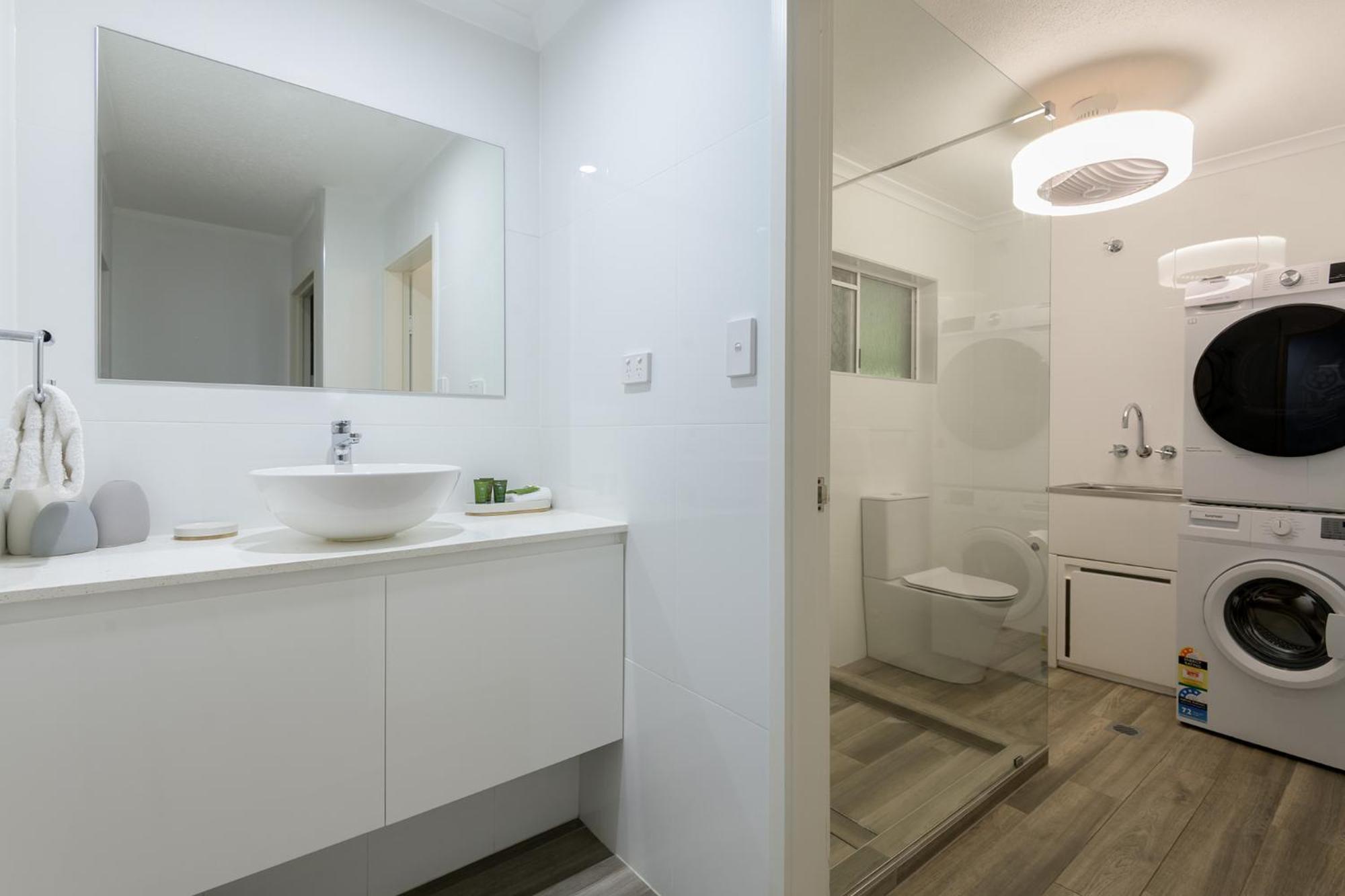 Superior One-Bedroom Apartment