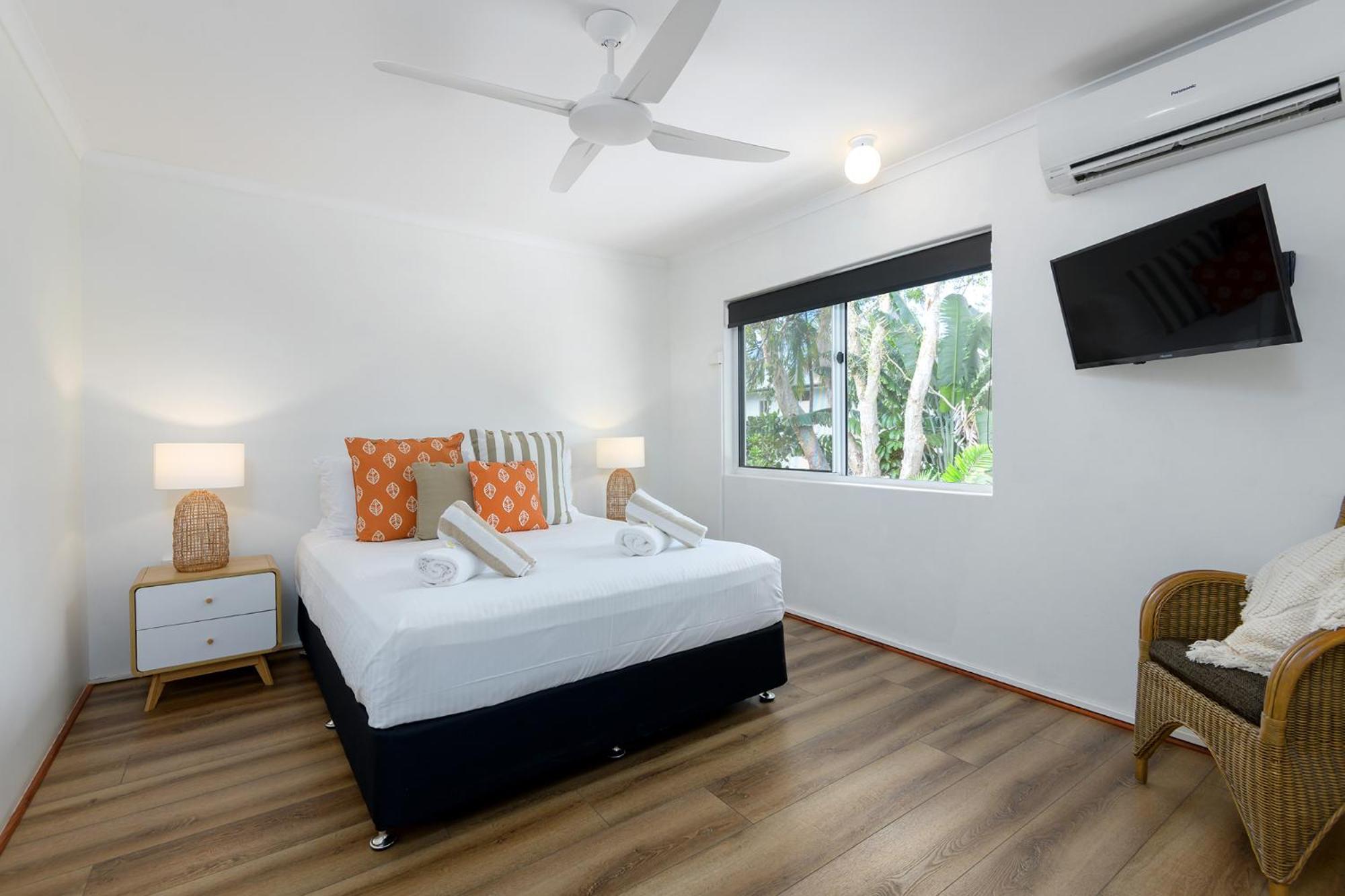 Superior One-Bedroom Apartment