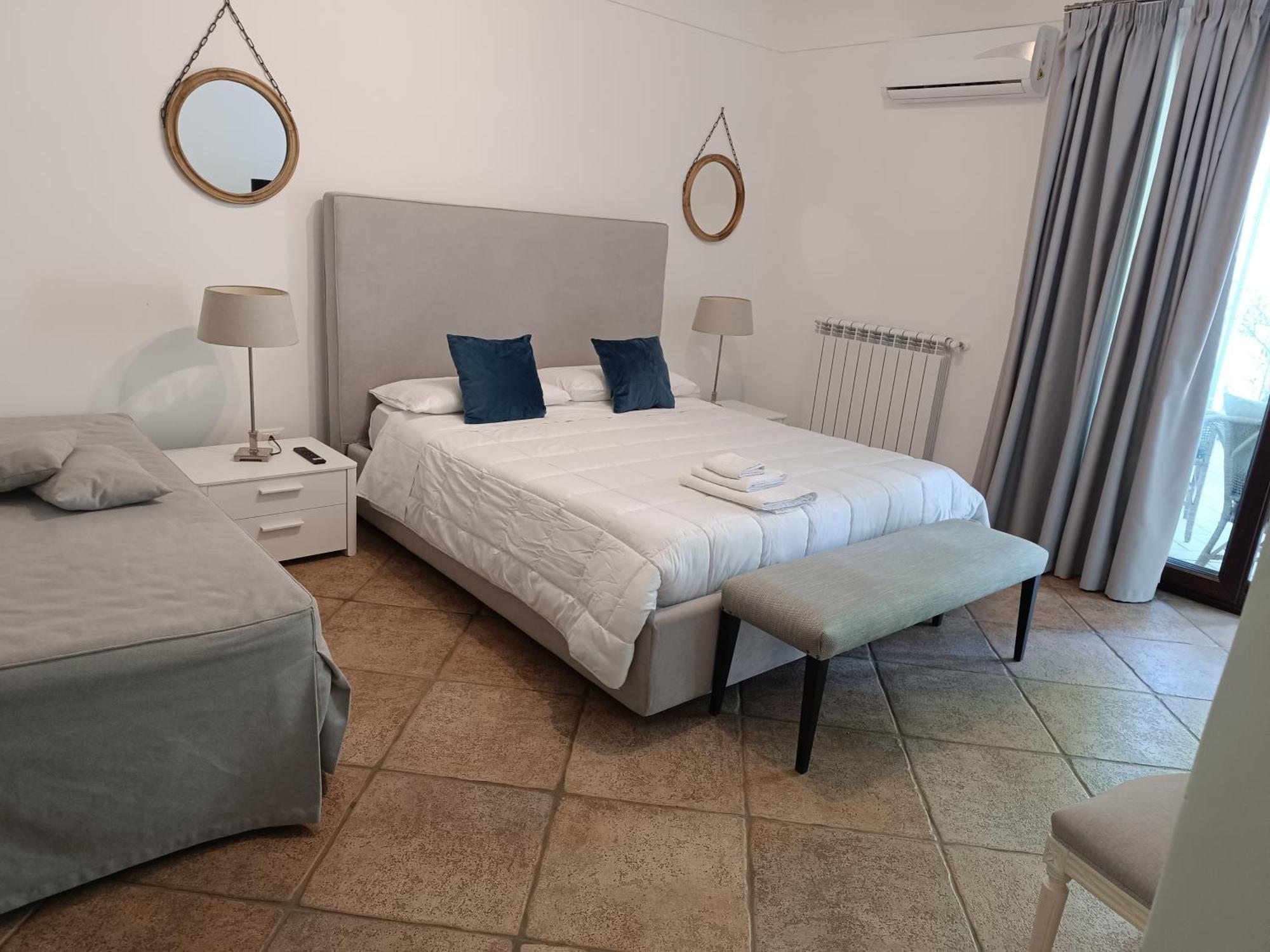 Large Double Room,1638504555:JPEG