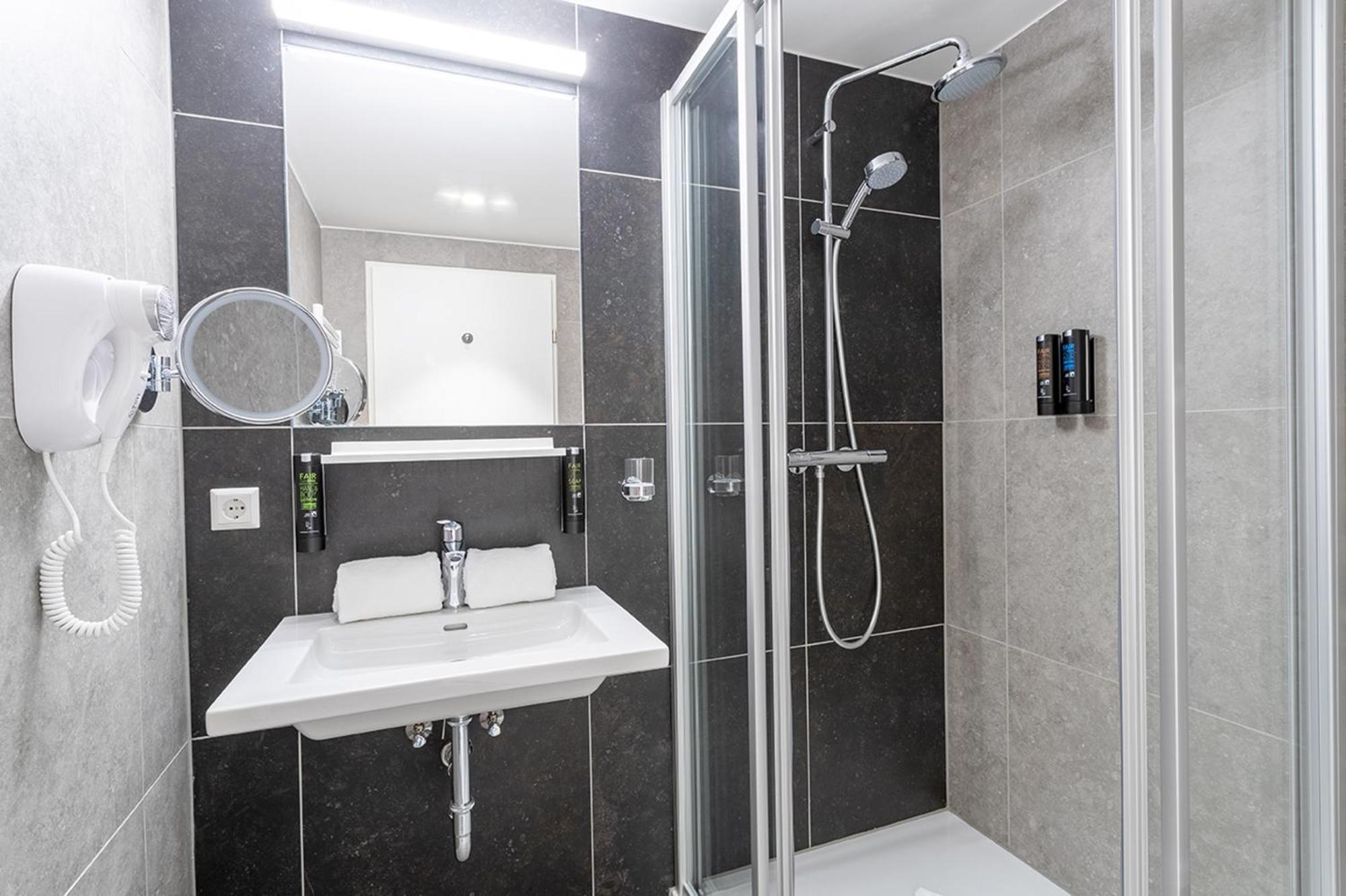 Premium Quadruple Room