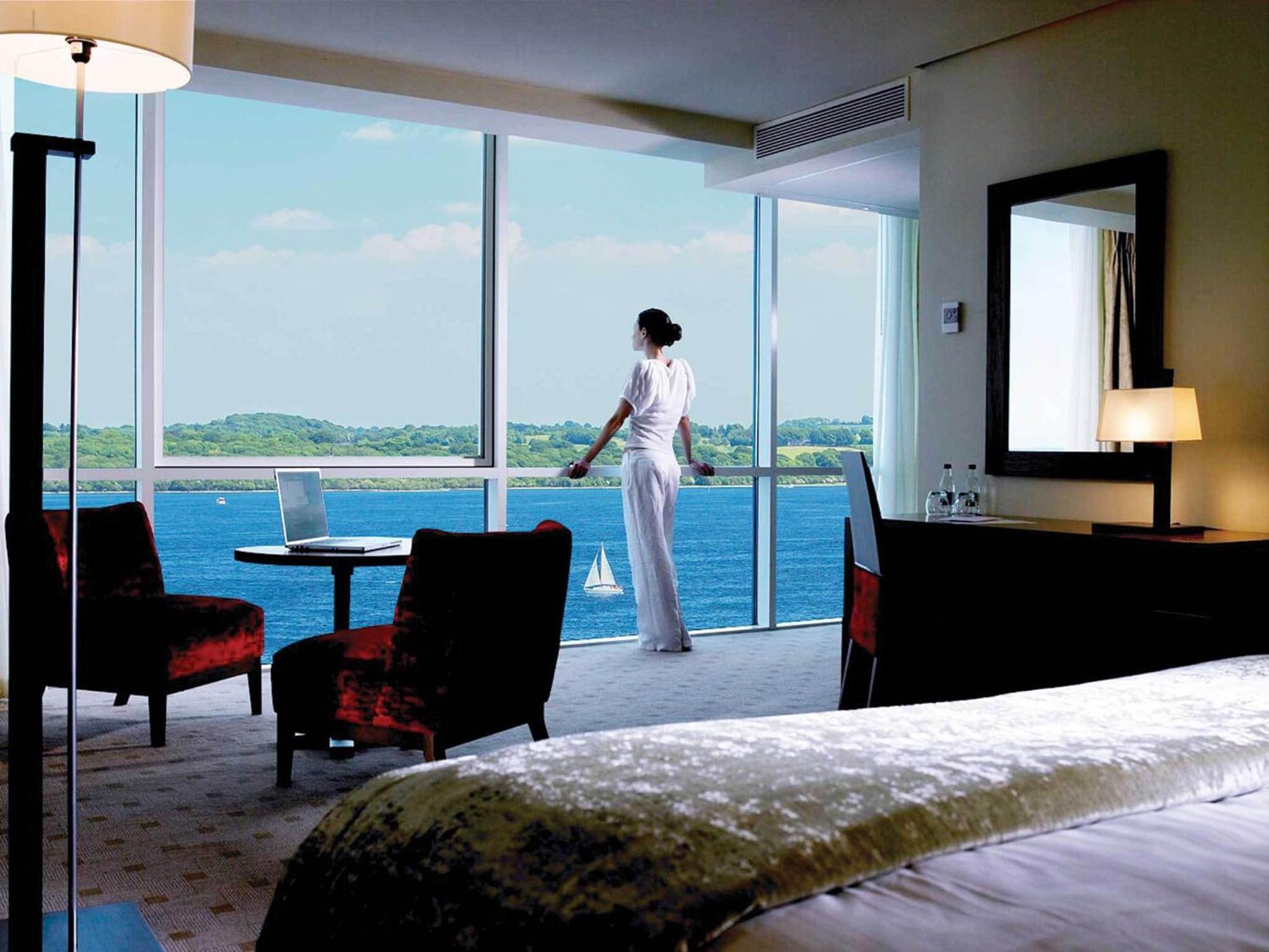 Retreat Deluxe Lake View Adults Only
