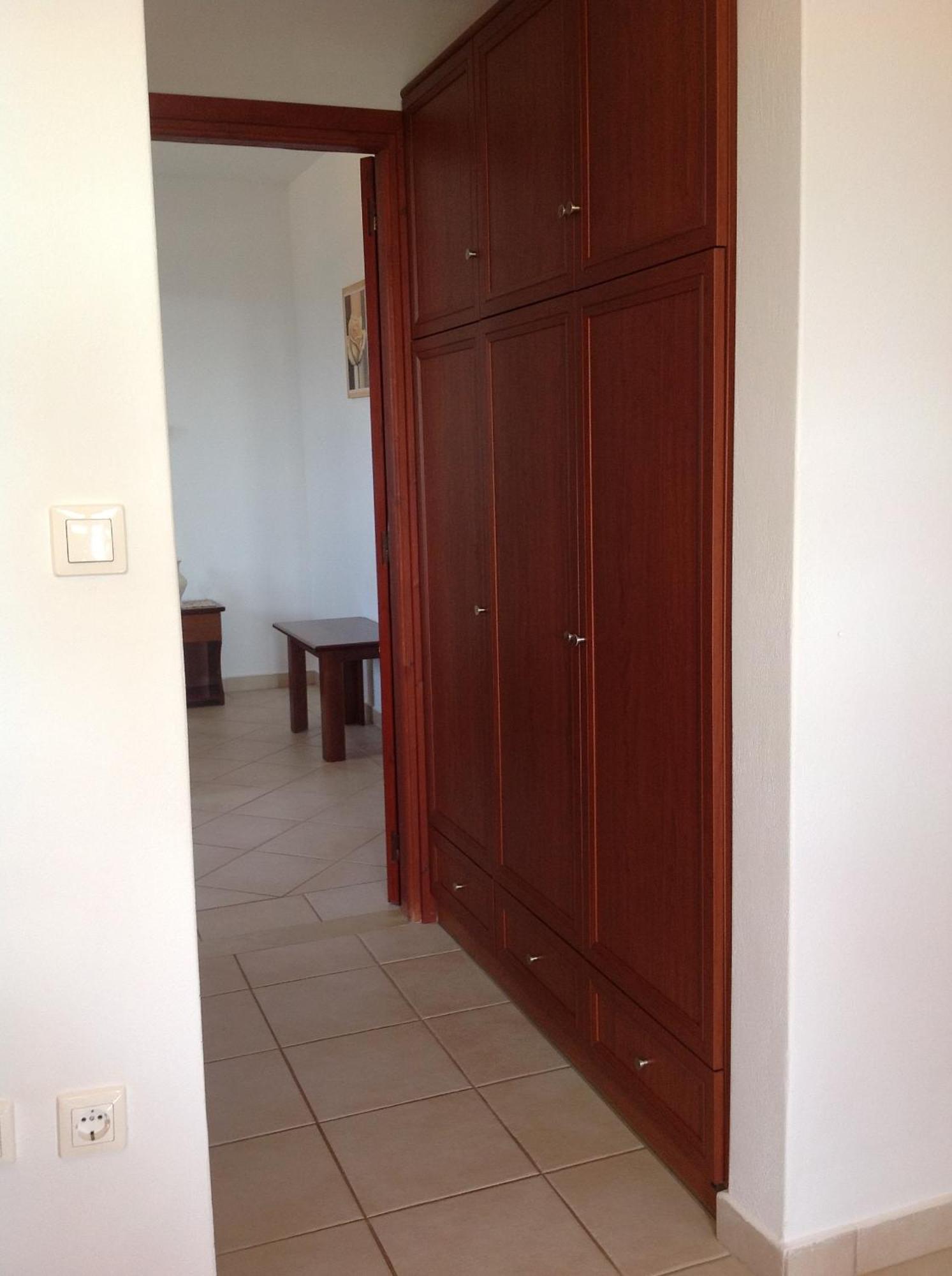 One-Bedroom Apartment Sea View