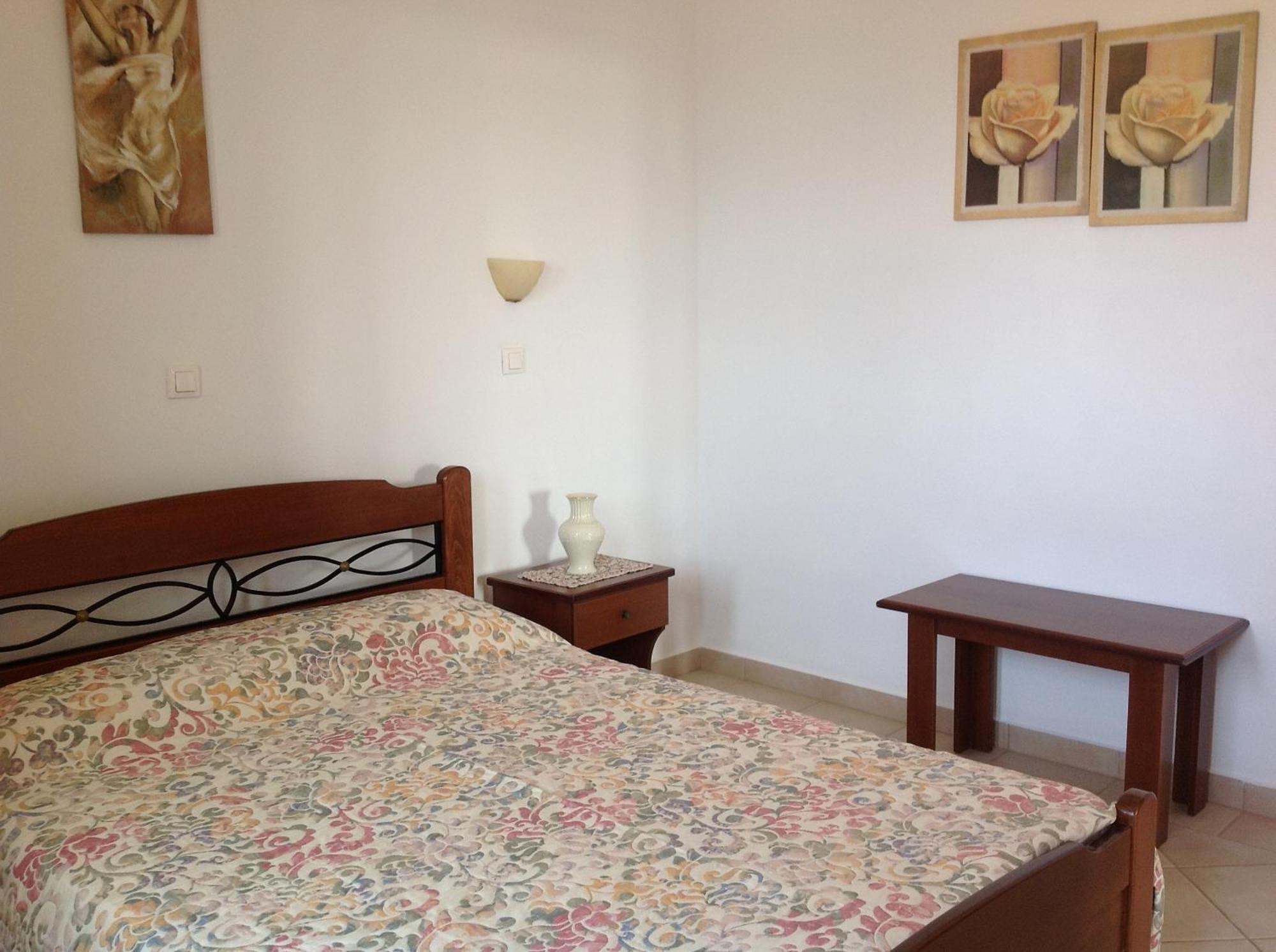 One-Bedroom Apartment Sea View