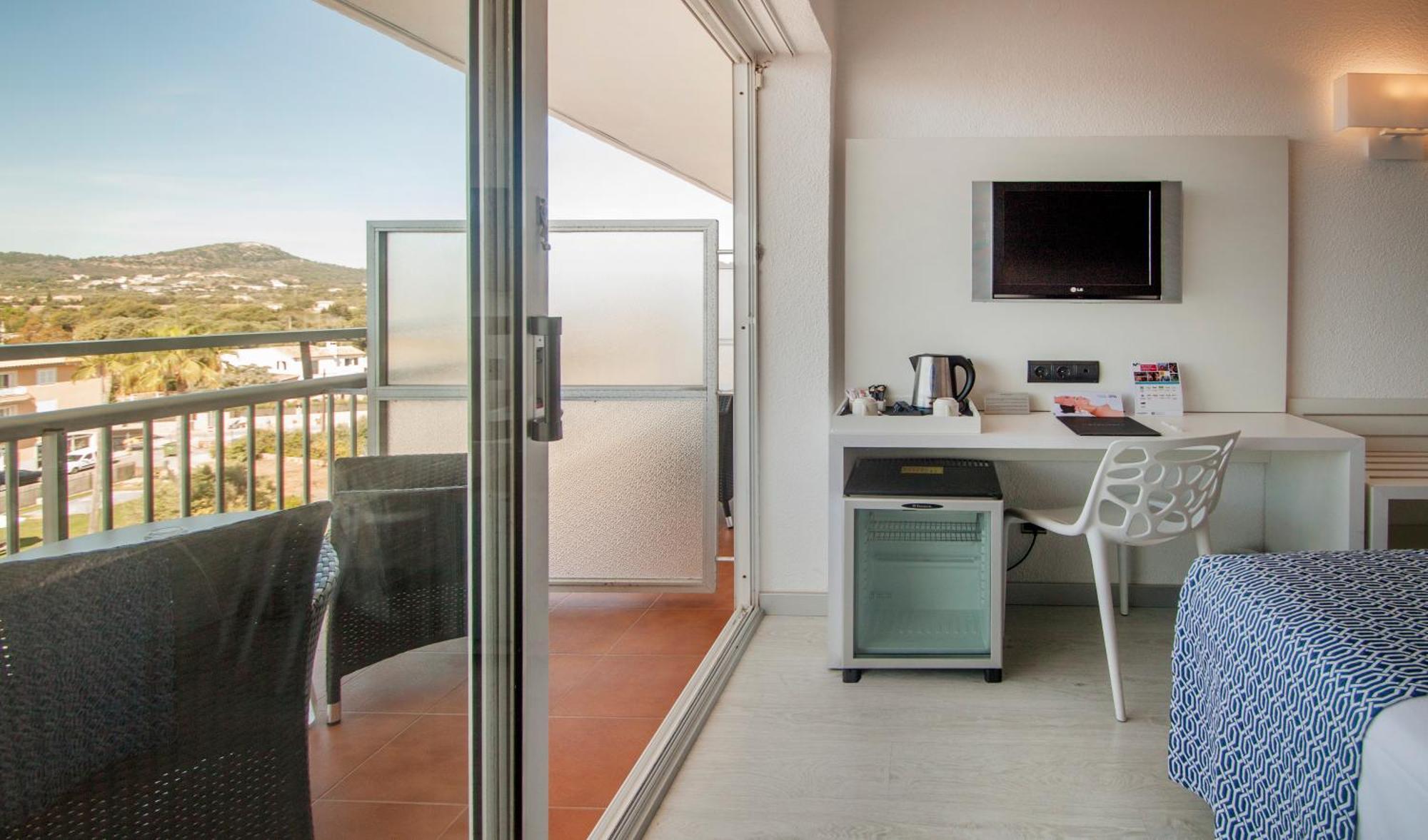 Double or Twin Room with Pool View