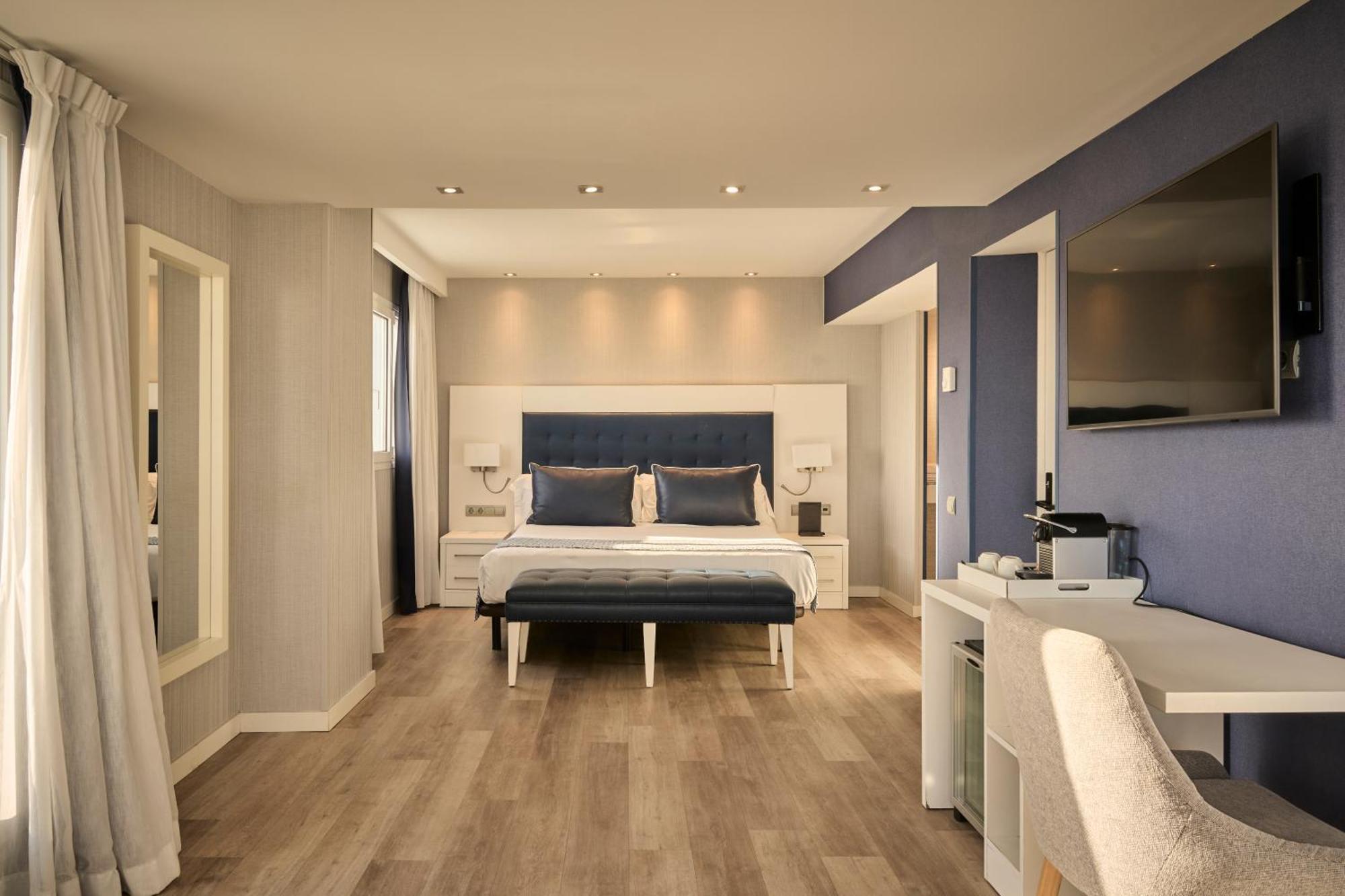Suite Private Pool,1589554775:JPEG