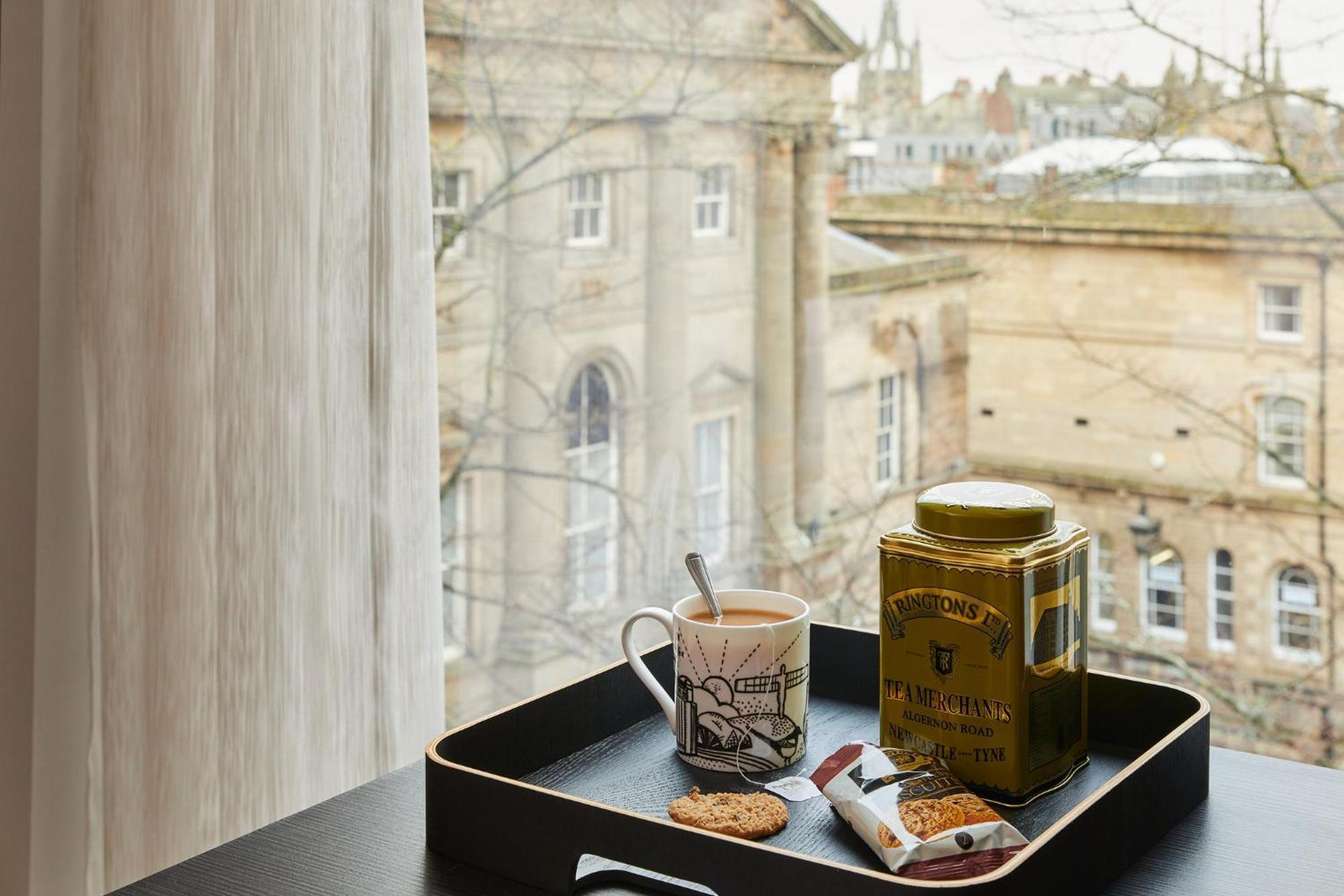 Standard King Room with City View