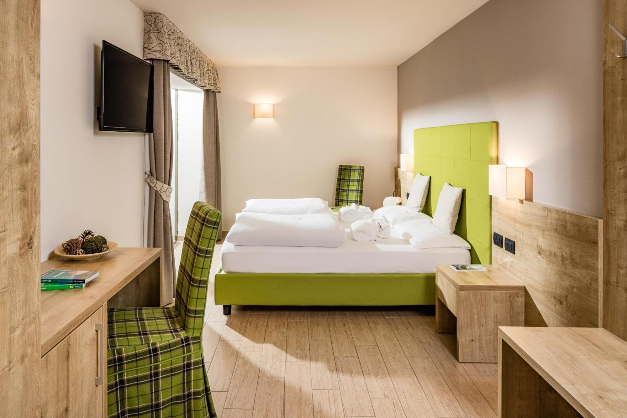 Double Room,1590379880:JPEG