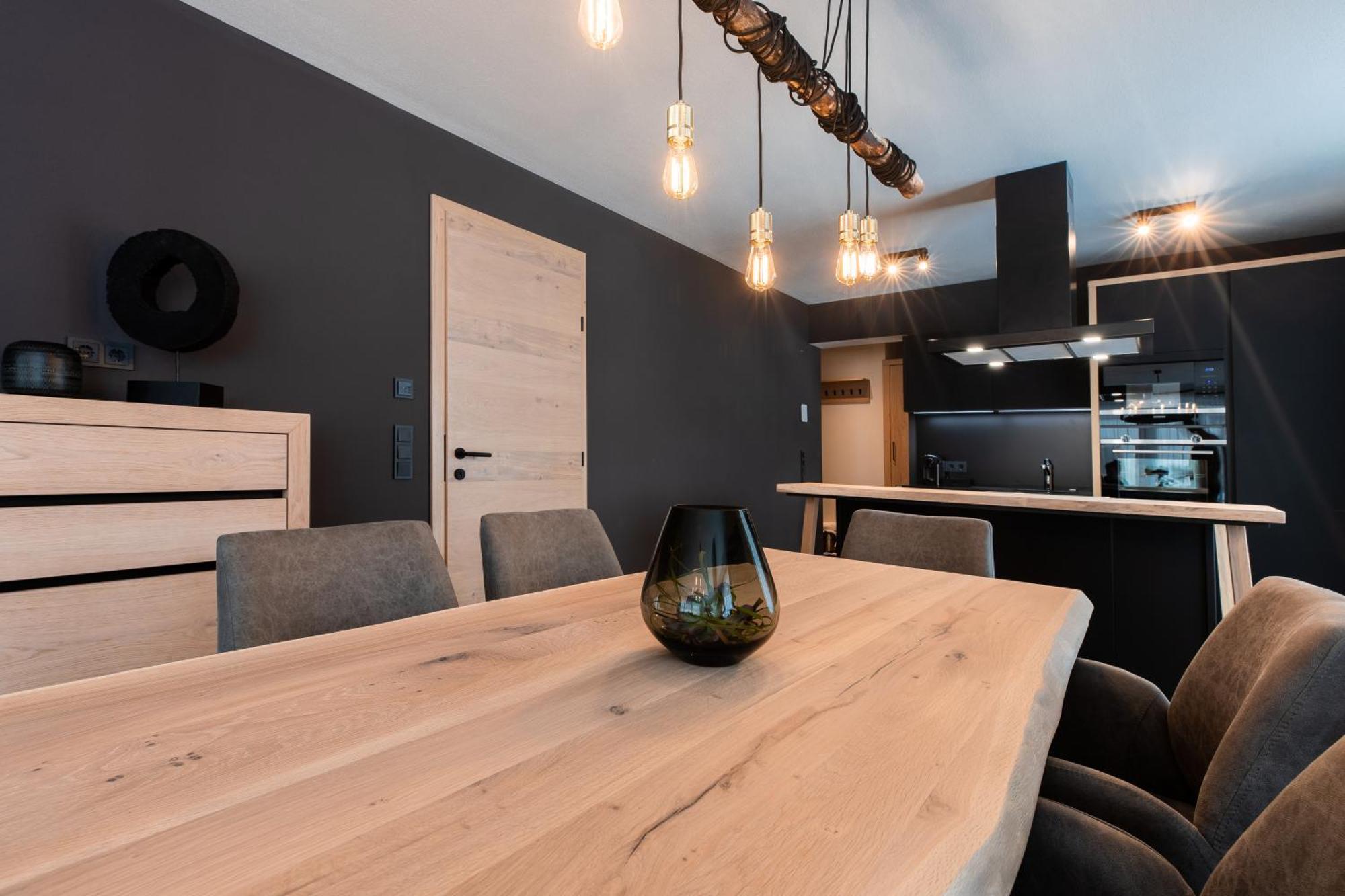 Three-Bedroom Apartment,1590464521:JPEG
