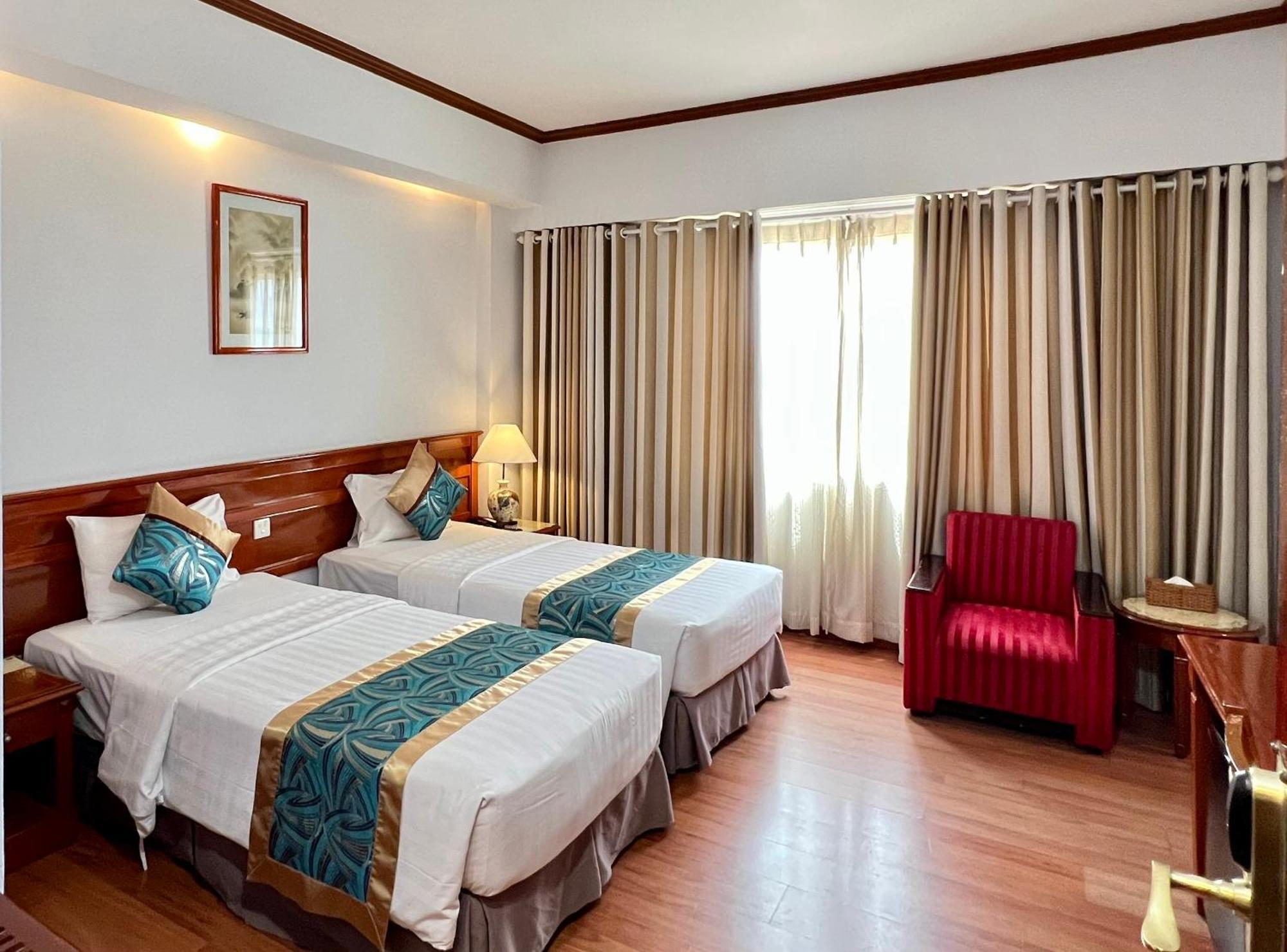 Premium Deluxe Twin Room
