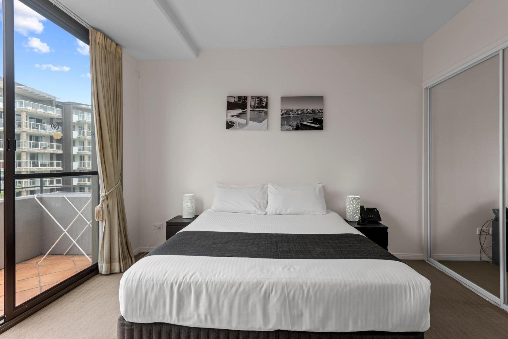 Two-Bedroom Apartment 2 Queen Beds