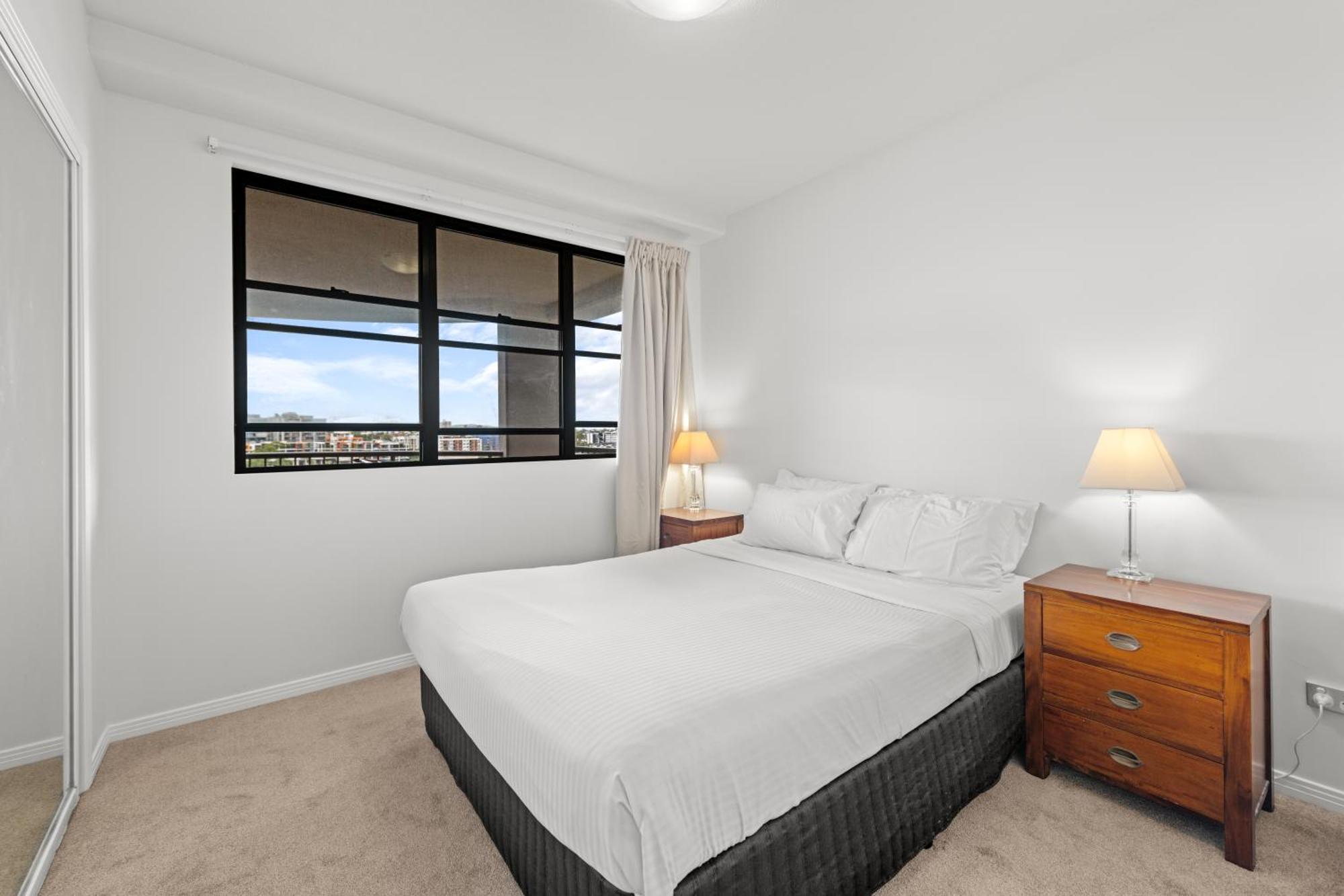 Two-Bedroom Apartment 2 Queen Beds