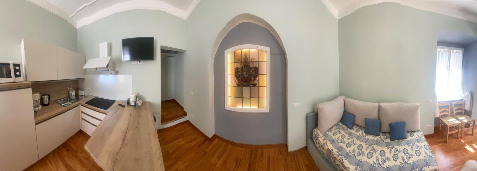 Classic One-Bedroom Apartment King Bed