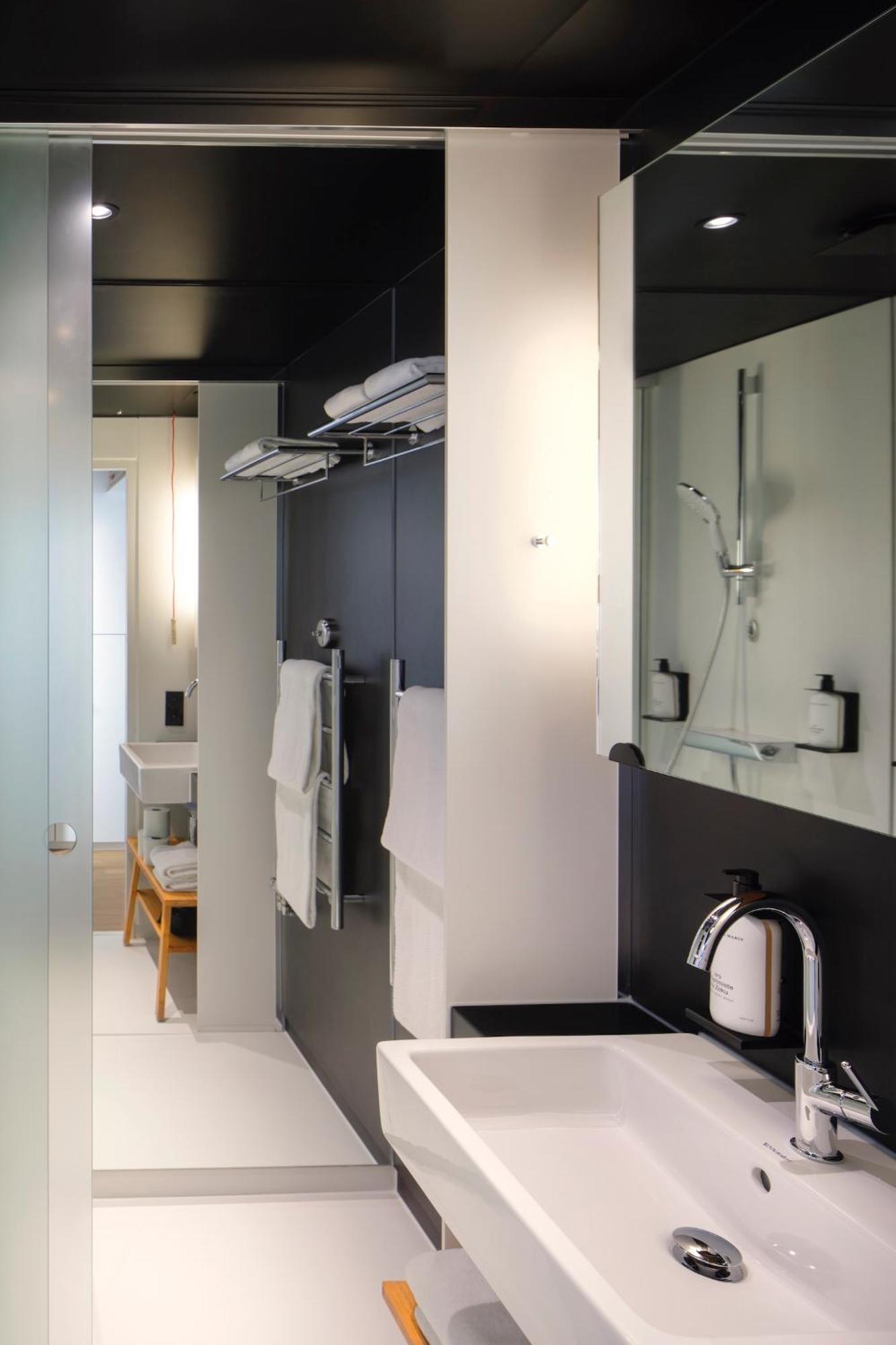 Zoku Loft XL Streetview
