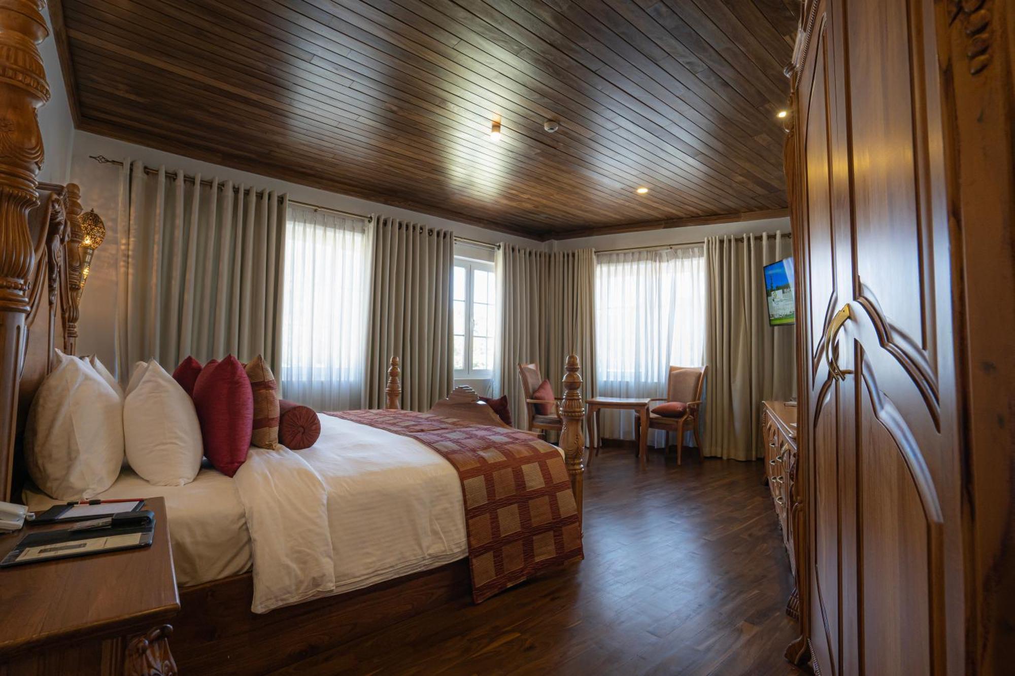 Royal Suite Benefits