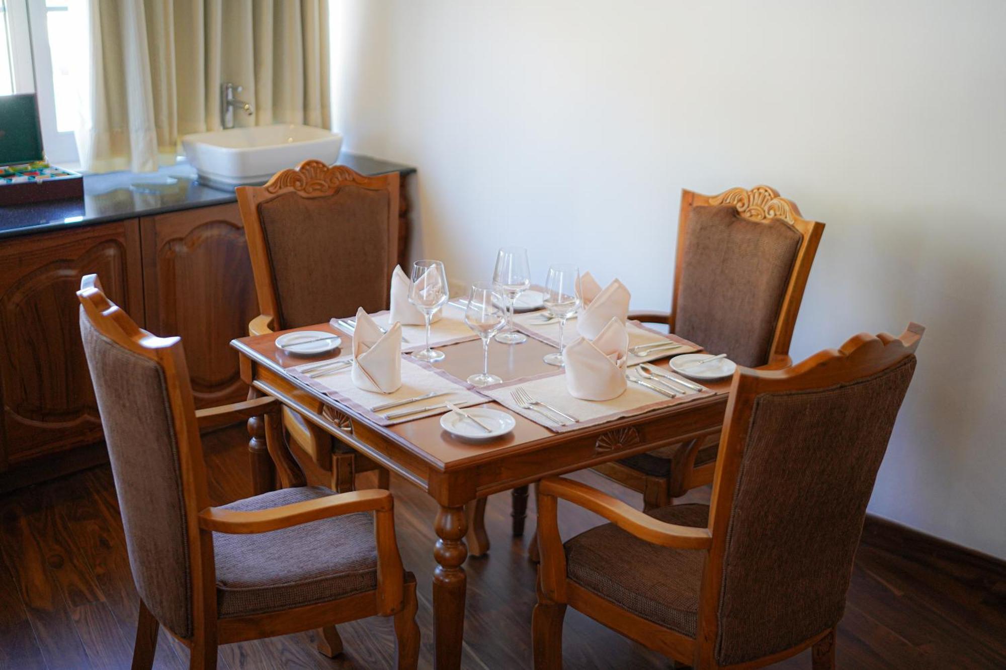 Royal Suite Benefits