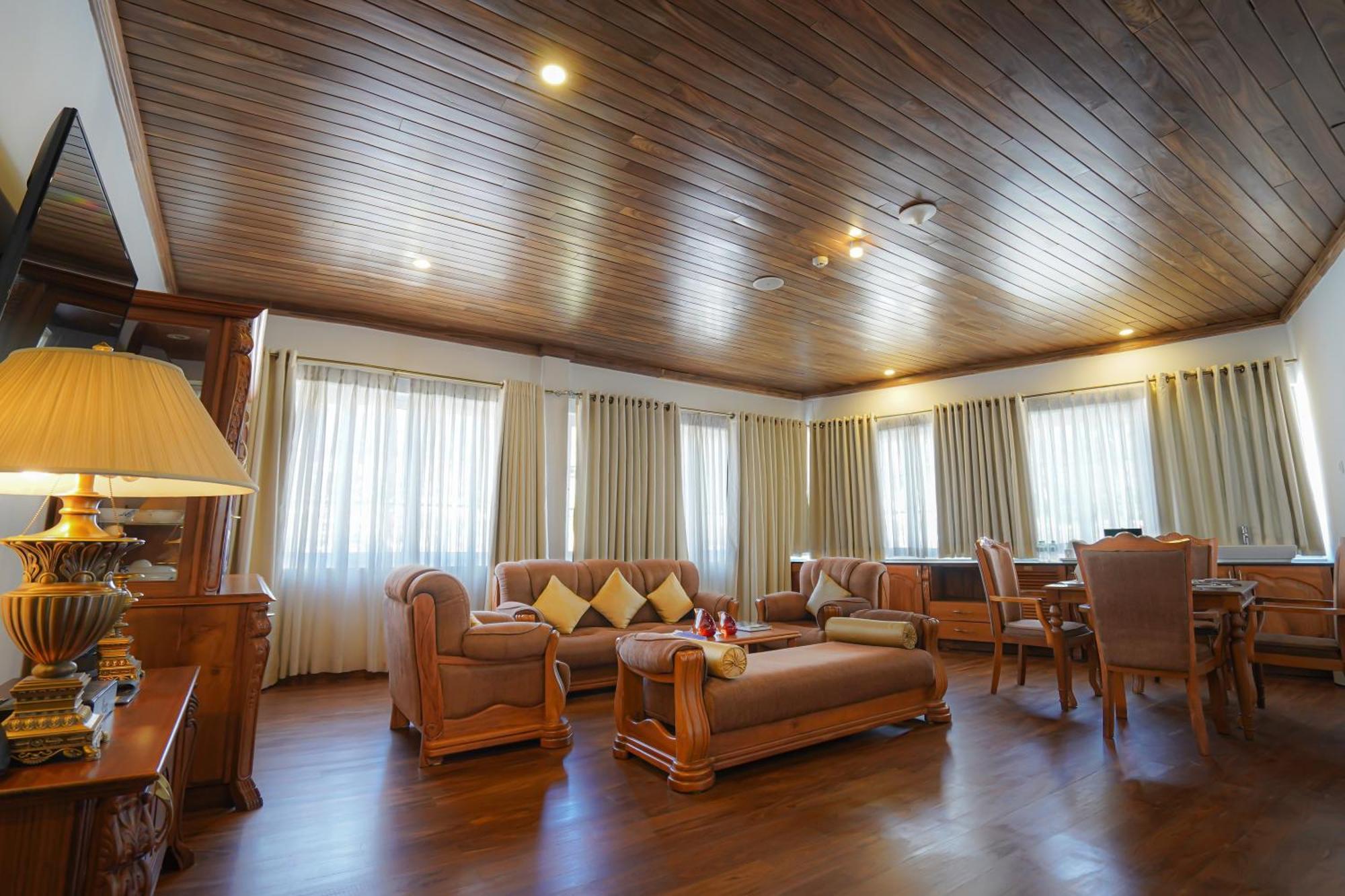 Royal Suite Benefits