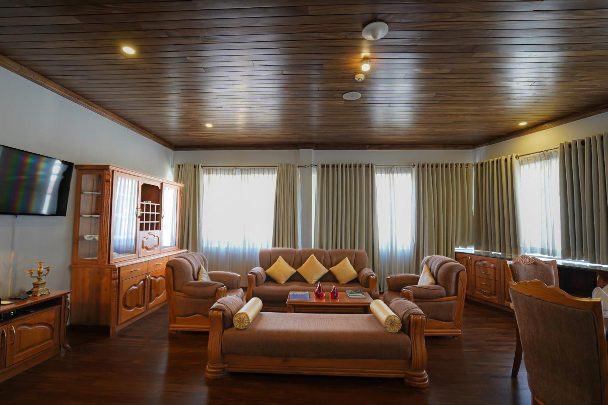 Royal Suite Benefits