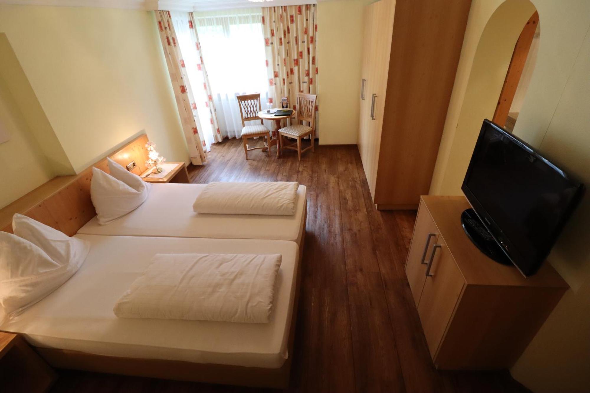 Deluxe Doppelzimmer mit Bad