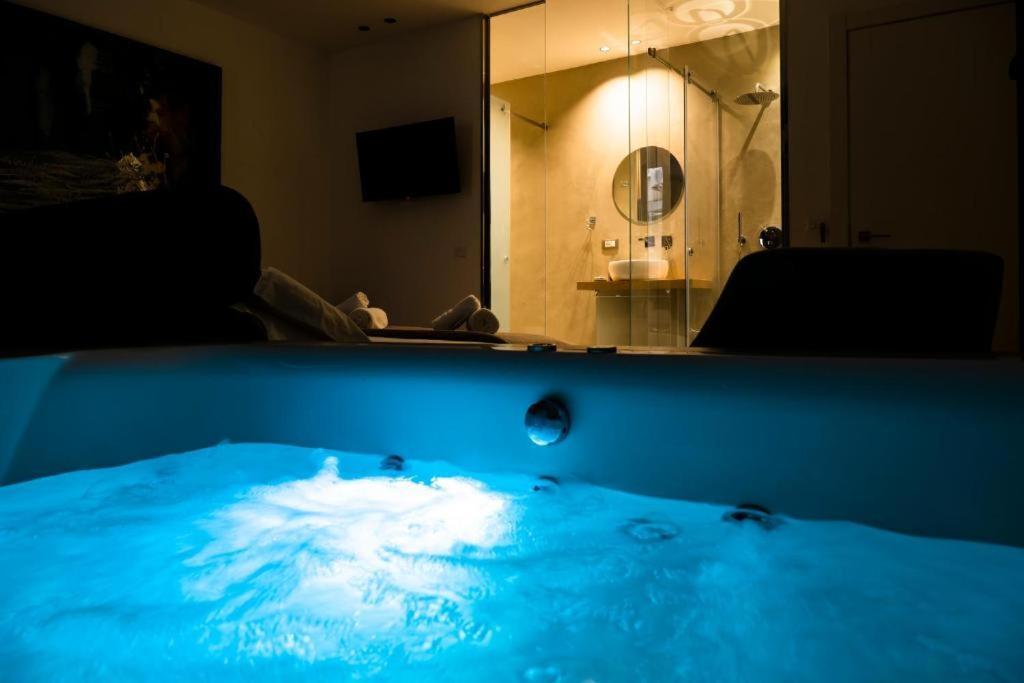 Double Room Spa Bath