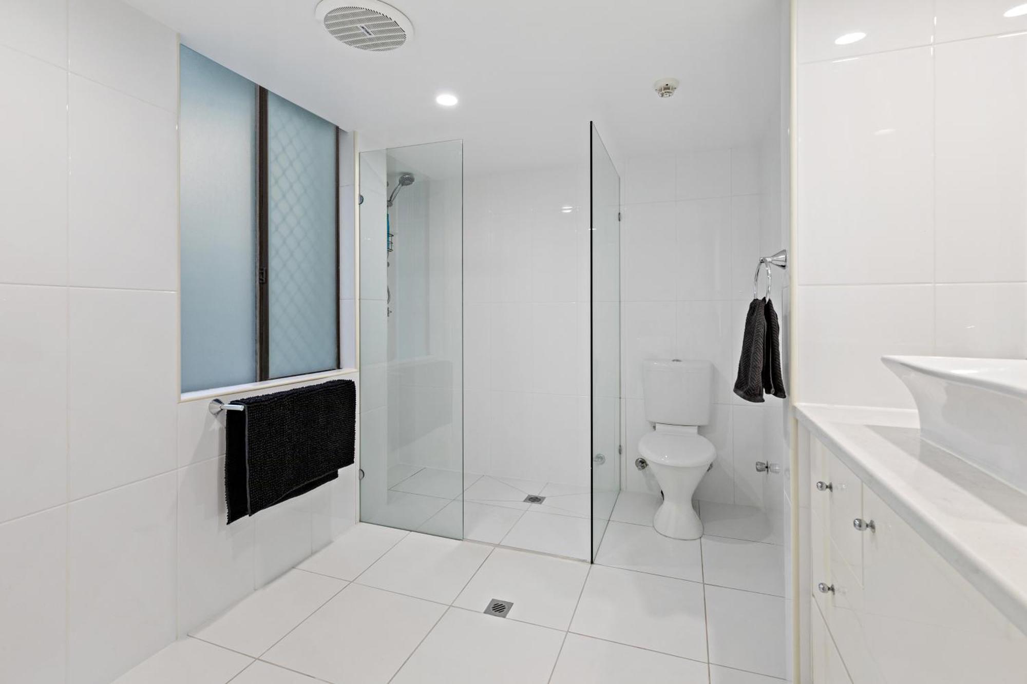 One Bedroom Courtyard Standard