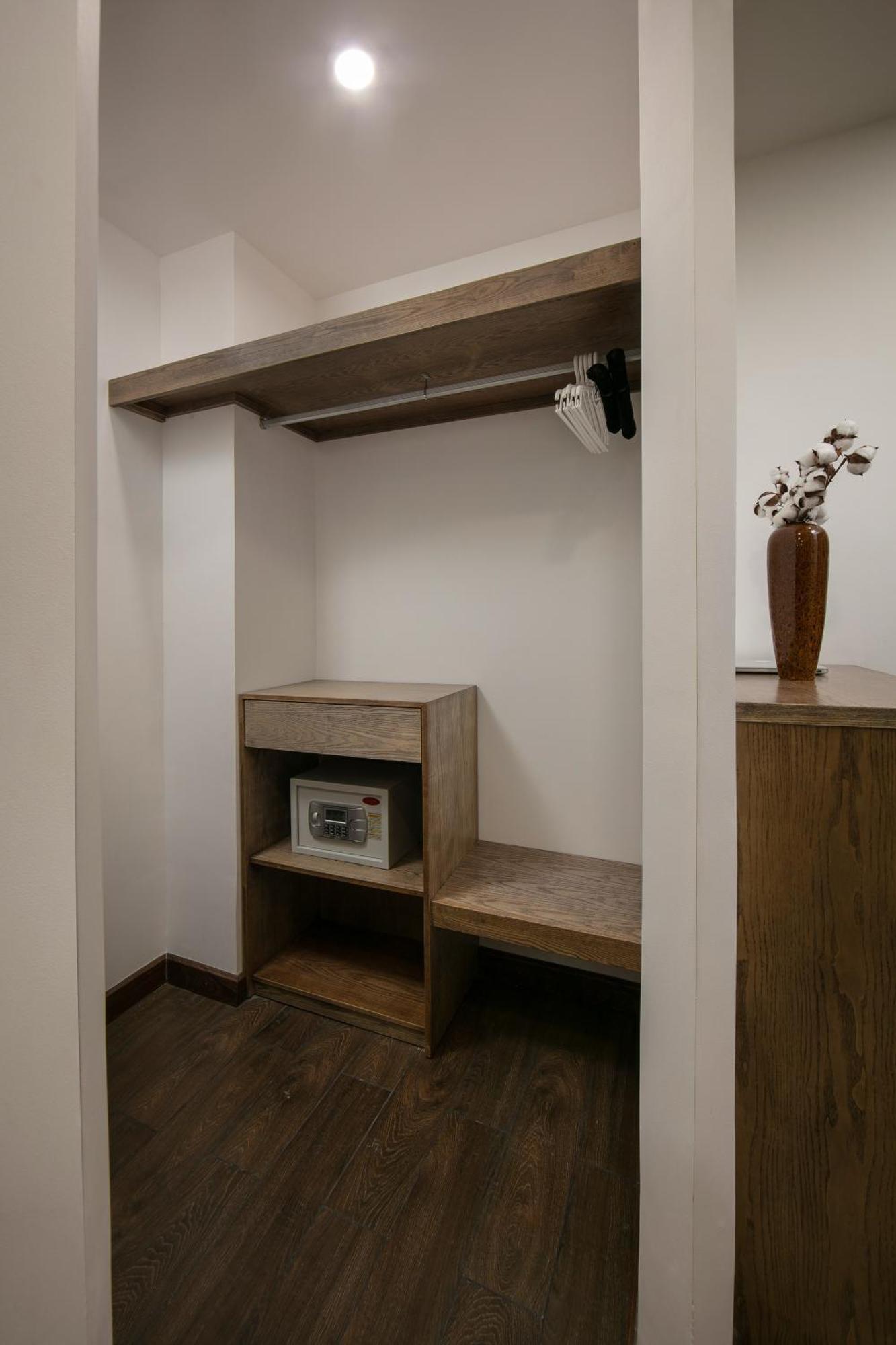 Two-Bedroom Family Suite, Bathtub, Kitchen and Balcony with Street & City View