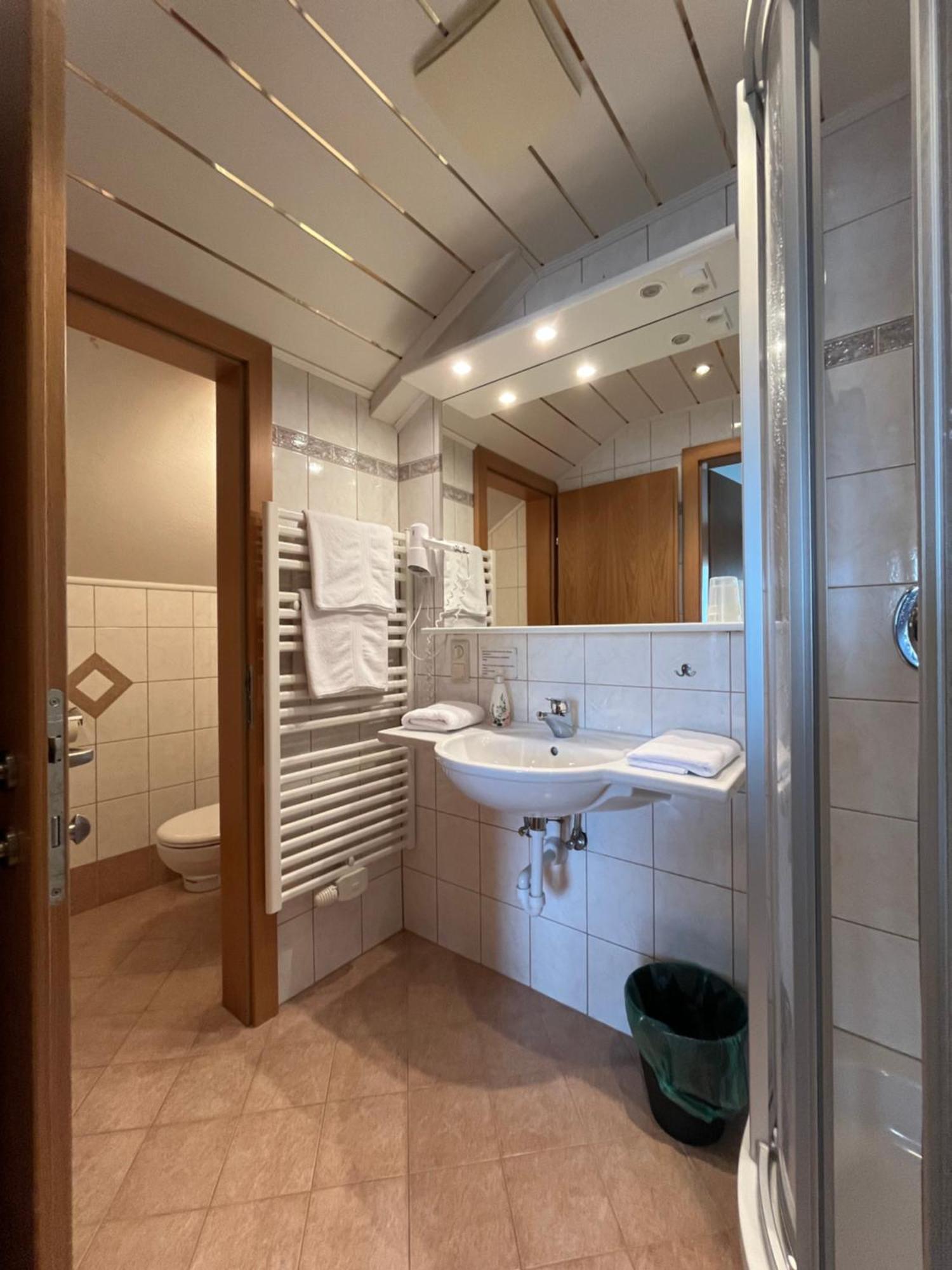 Dreibettzimmer