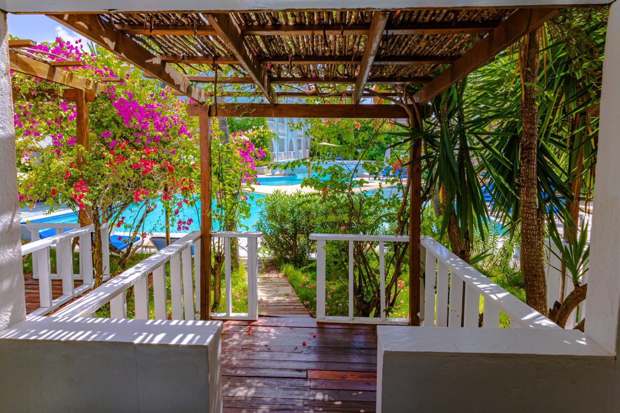 Double or Twin Room with Garden View
