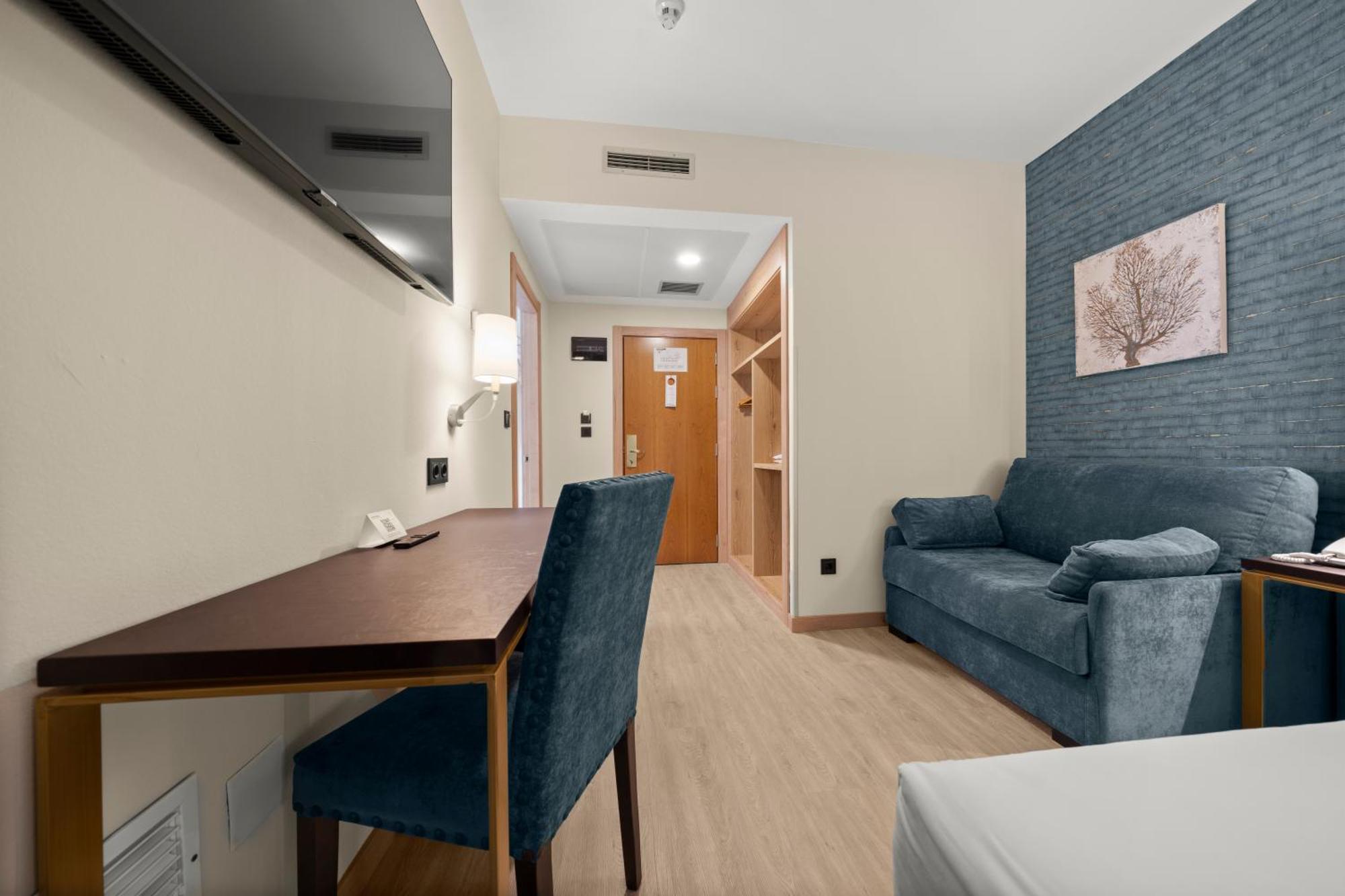 Standard Double Room Sofa Bed,1498497772:JPEG