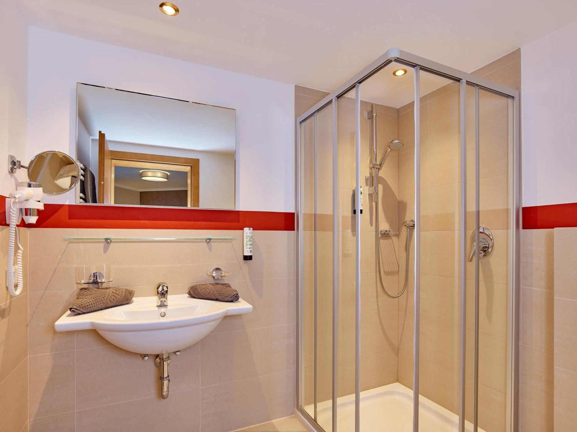 One-Bedroom Apartment,1742710459:JPEG