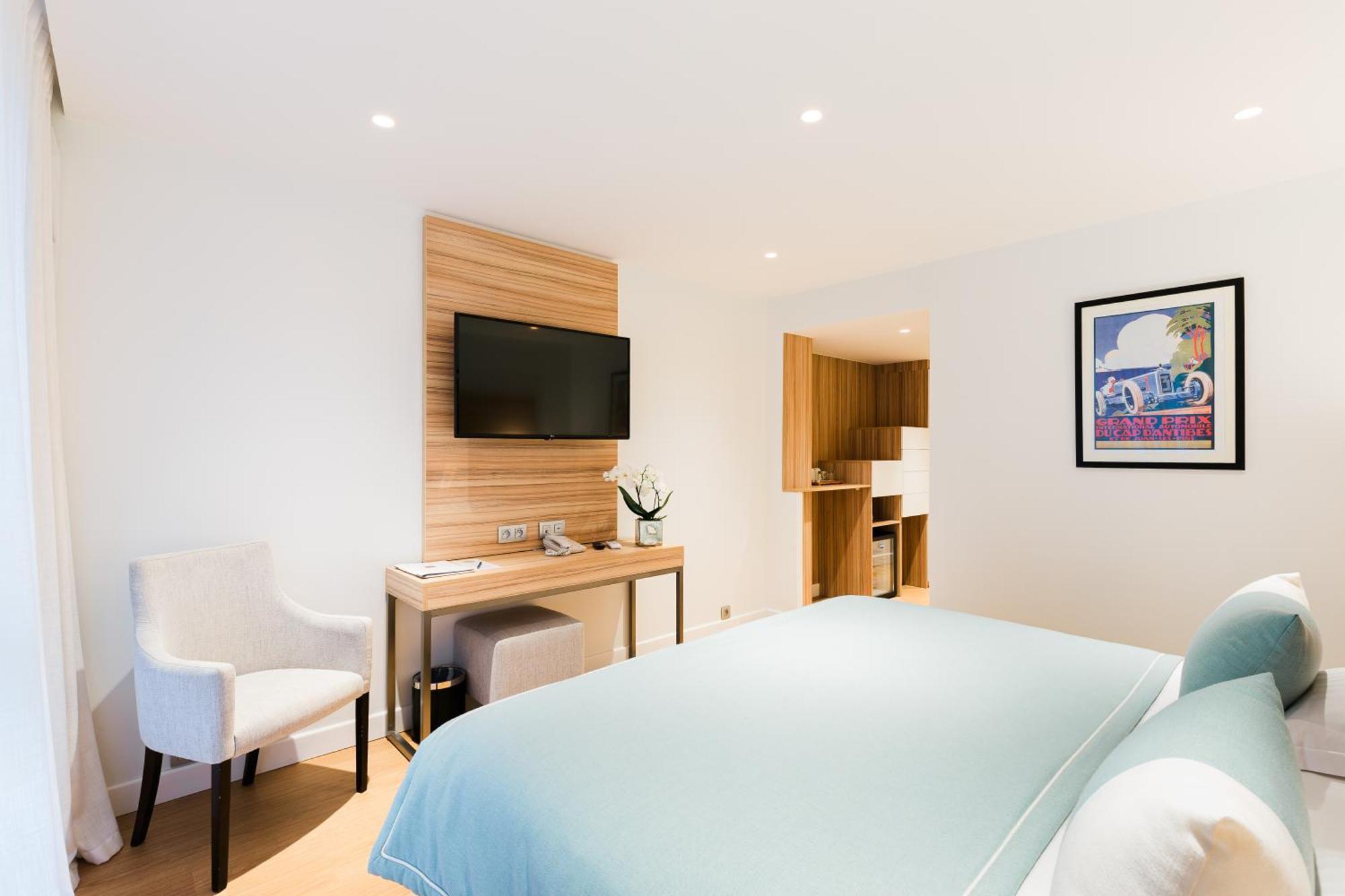 Classic Double Room,1598395712:JPEG
