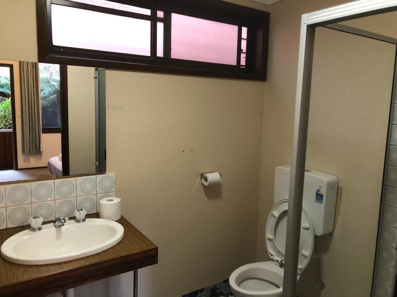 Double Room Private Bathroom