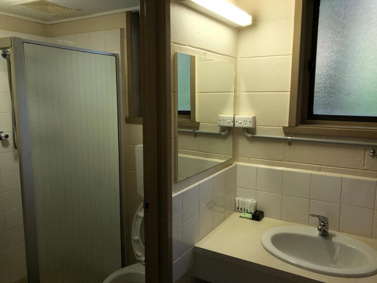 Triple Room Private Bathroom