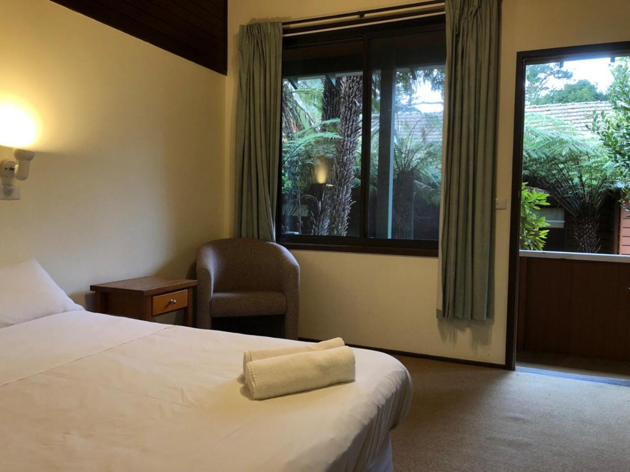 Double Room Private Bathroom
