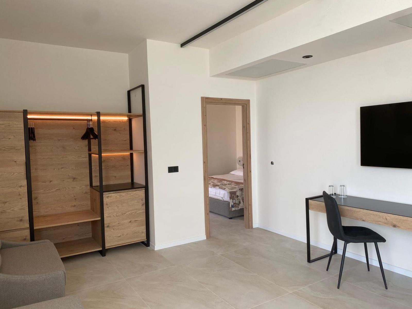 One-Bedroom Apartment All Inclusive beach Access