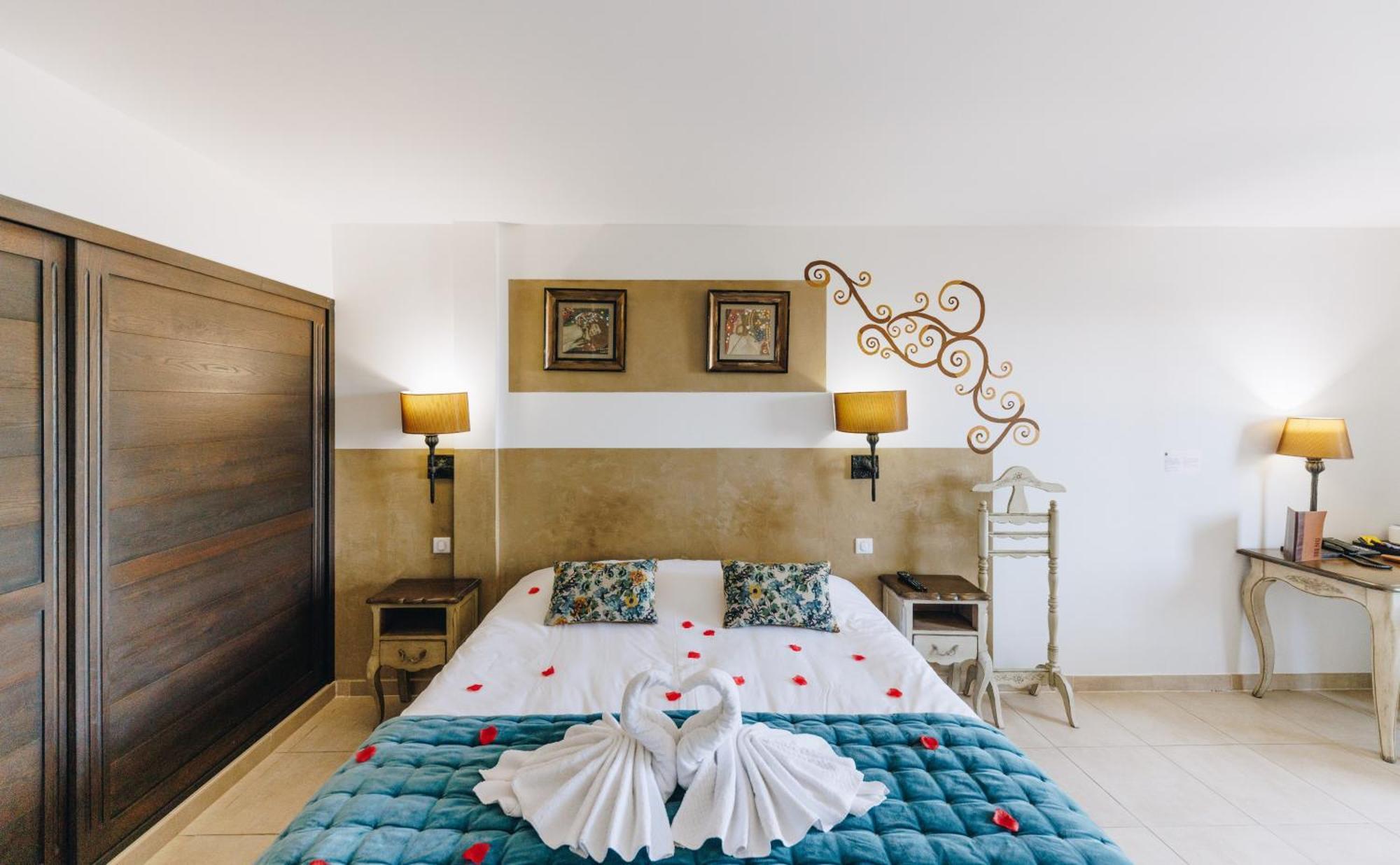 Chambre Double Supérieure avec Balcon - Vue sur Mer