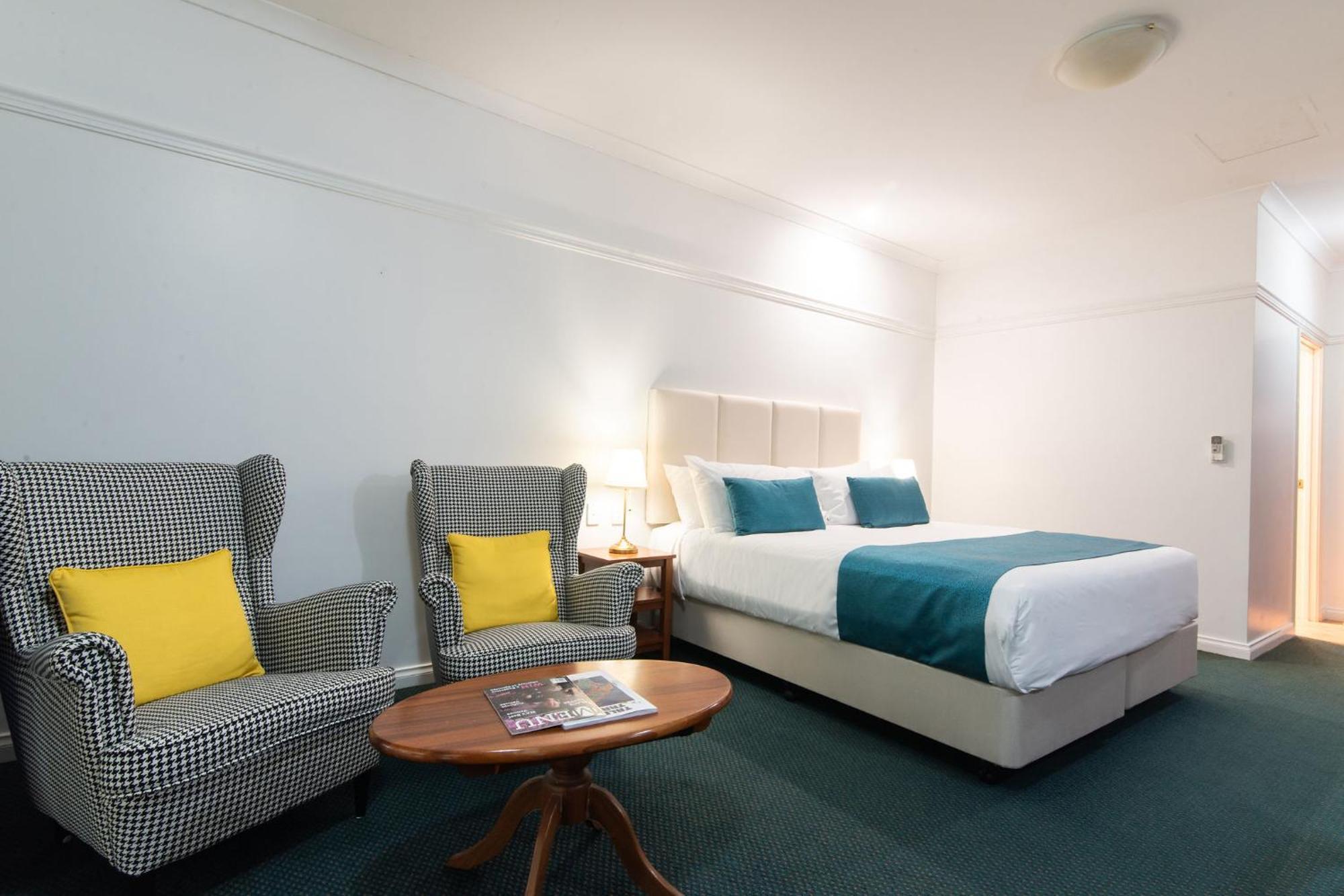 Superior King Room