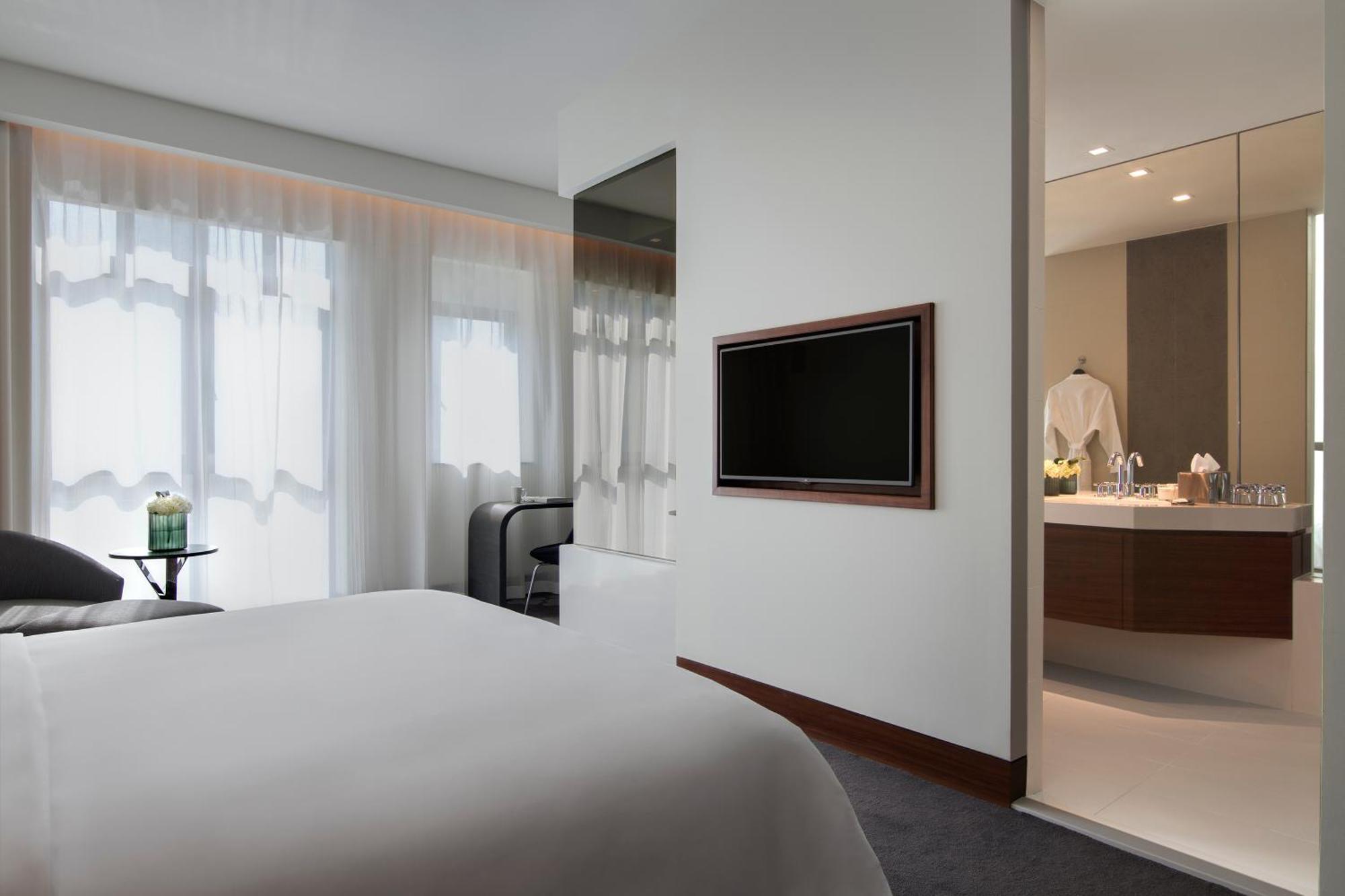 Chambre Lit King-Size Deluxe - Vue sur Ville