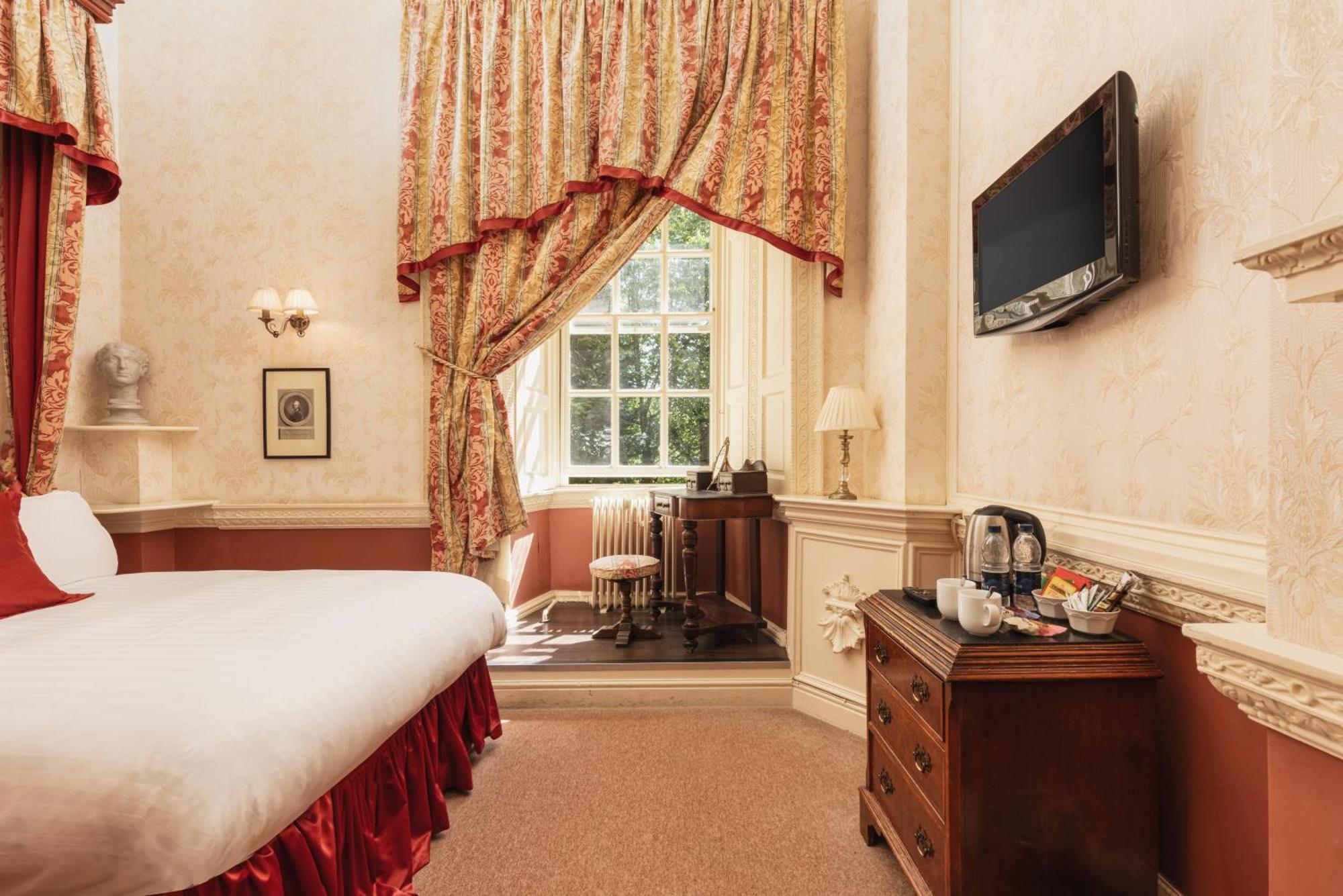 Castle Classic Room