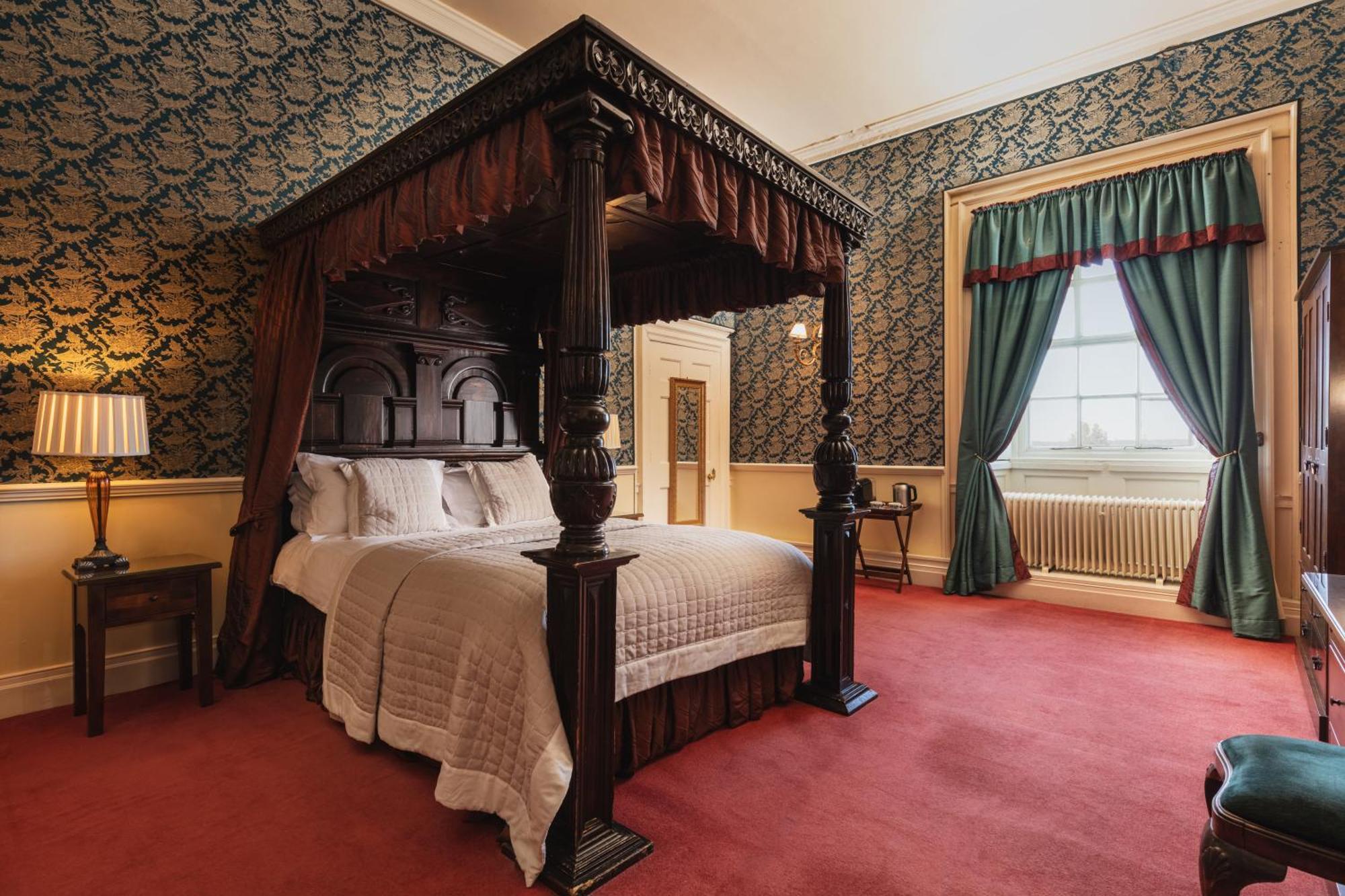 Castle Feature Room