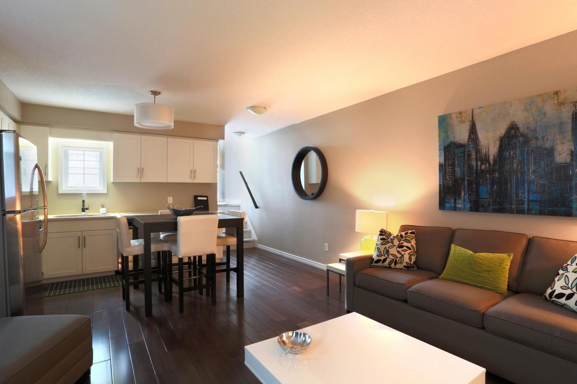 One-Bedroom Townhouse,1604086327:JPEG